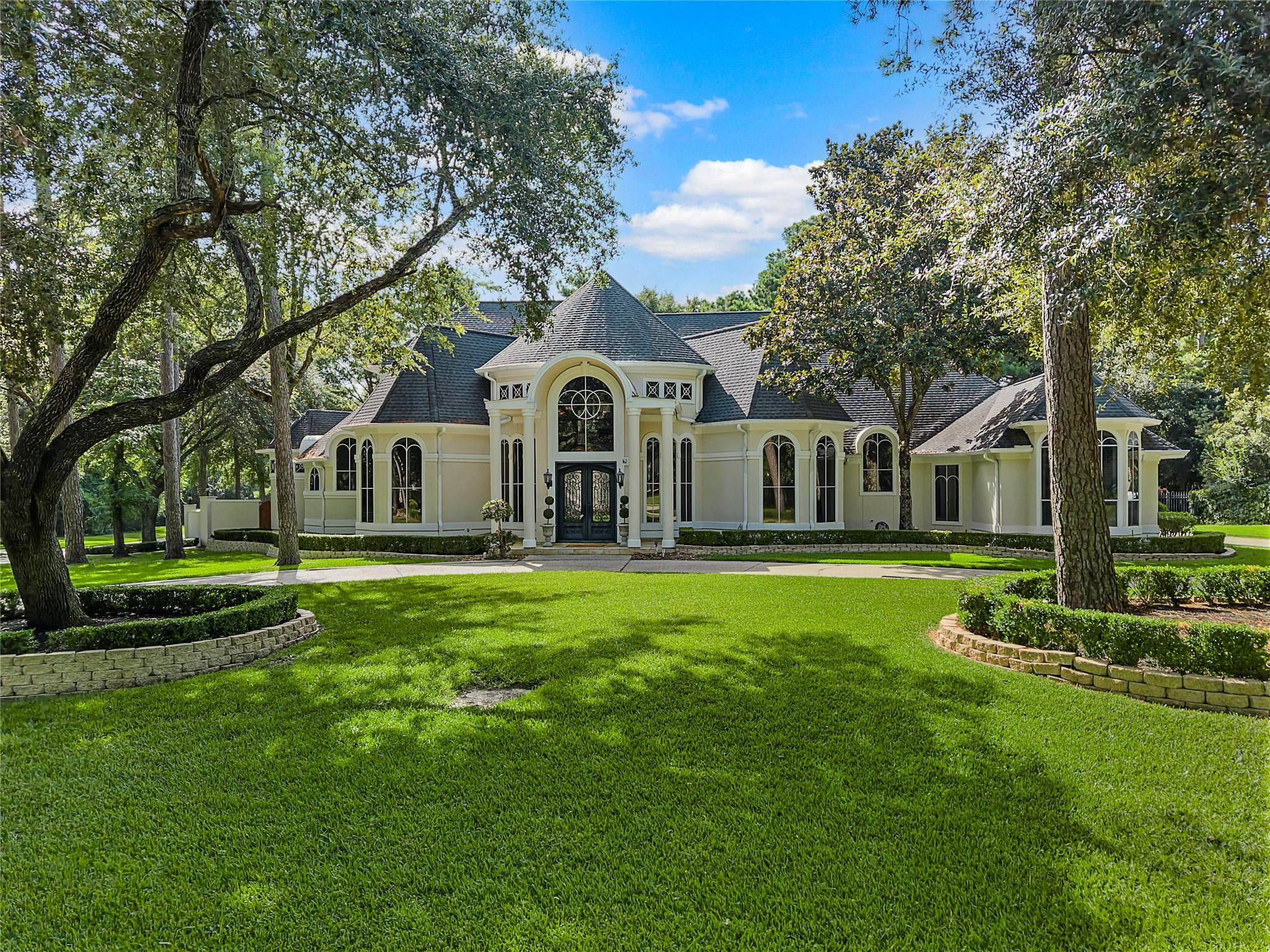 3 N Benton Woods Cir, The Woodlands, TX 77382 photo