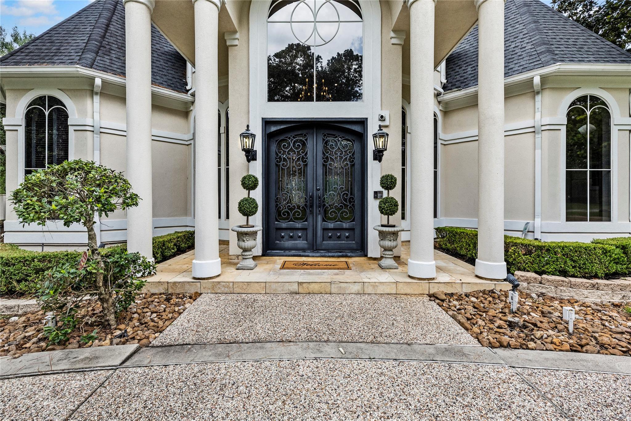 3 N Benton Woods Cir, The Woodlands, TX 77382 photo