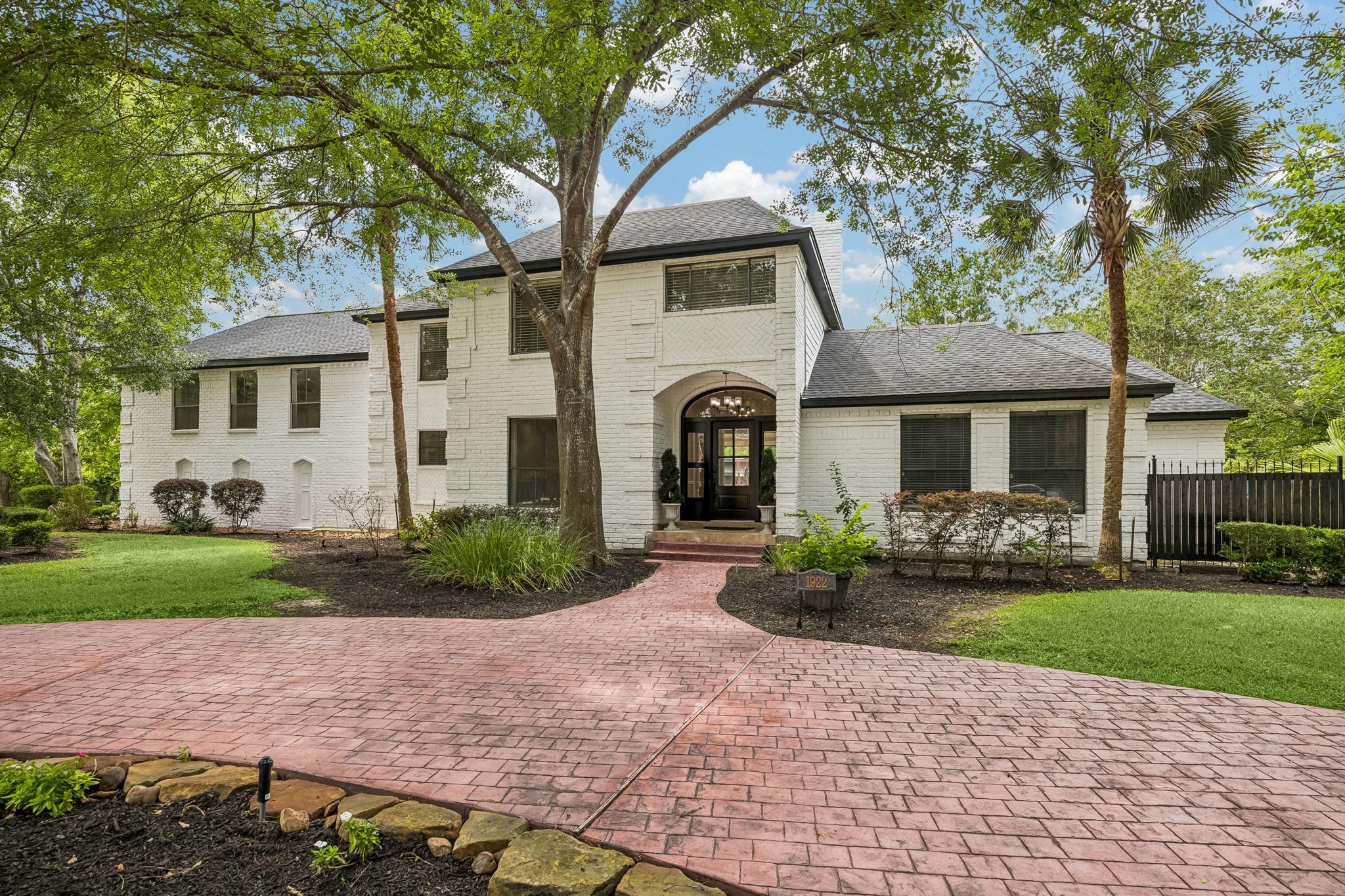 1922 Grand Valley Dr, Houston, TX 77090