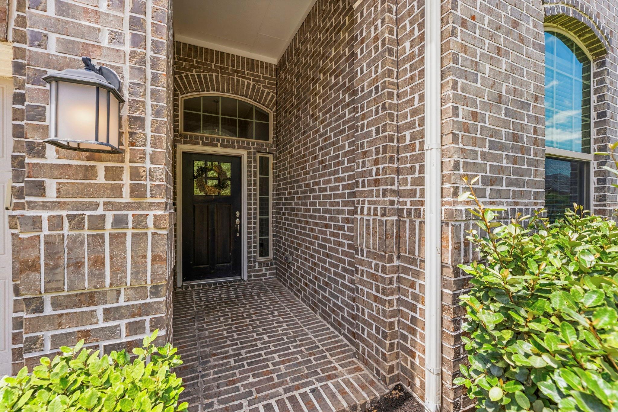 208 Capriccio Ln, Montgomery, TX 77316 photo