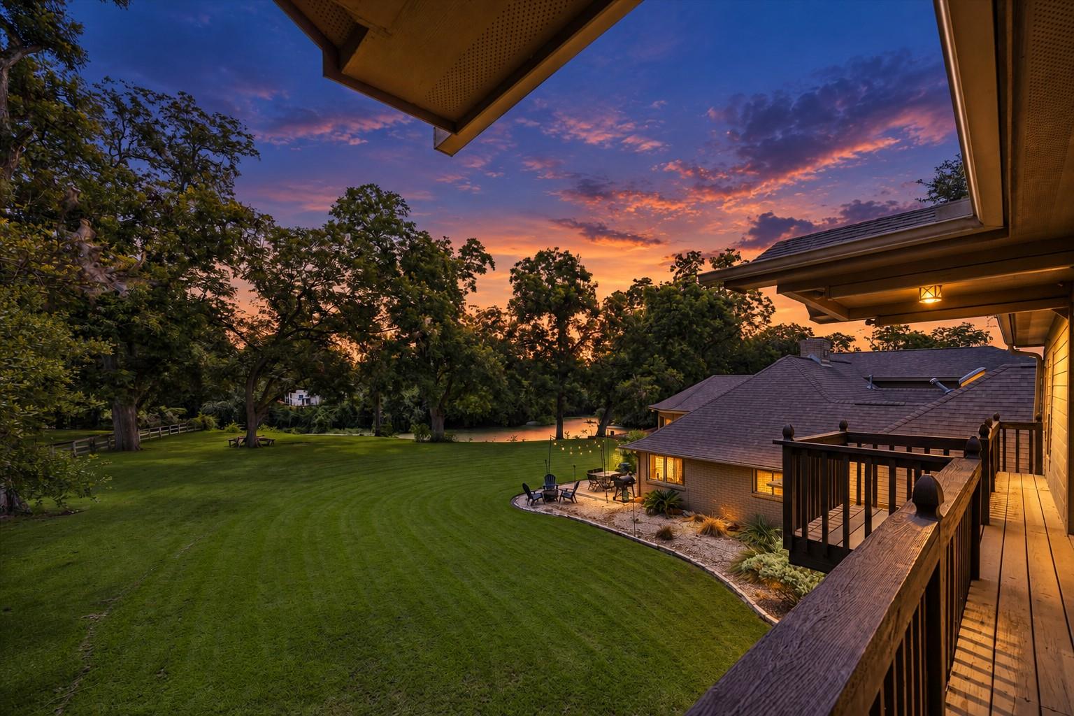 2020 Pecan Lake Dr, Richmond, TX 77406