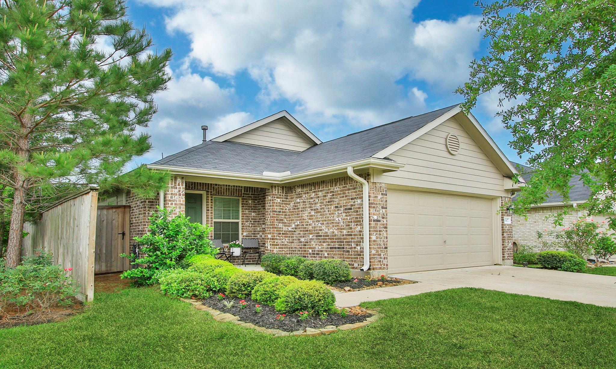 1307 Winding Willow Dr, Pinehurst, TX 77362 photo