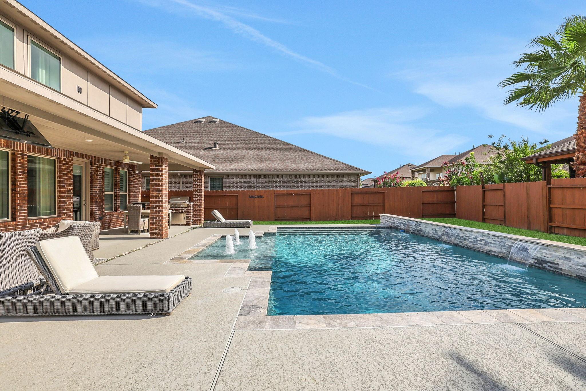 11814 White Flint Ln, Cypress, TX 77433