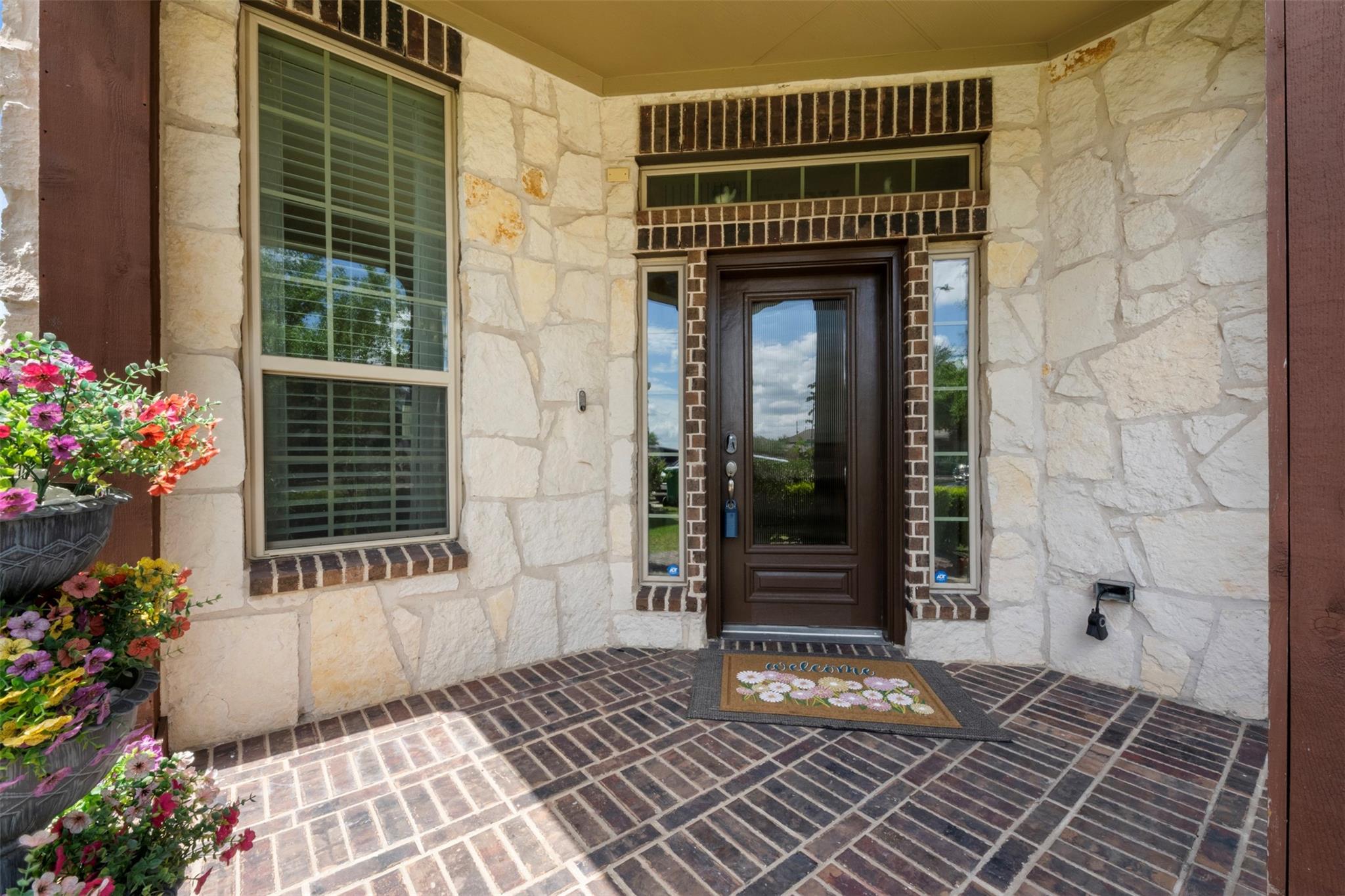 9611 Lost Woods Dr, Richmond, TX 77406 photo