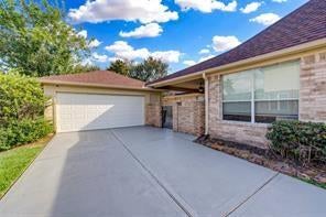19811 Clear Glen Dr, Humble, TX 77346 photo