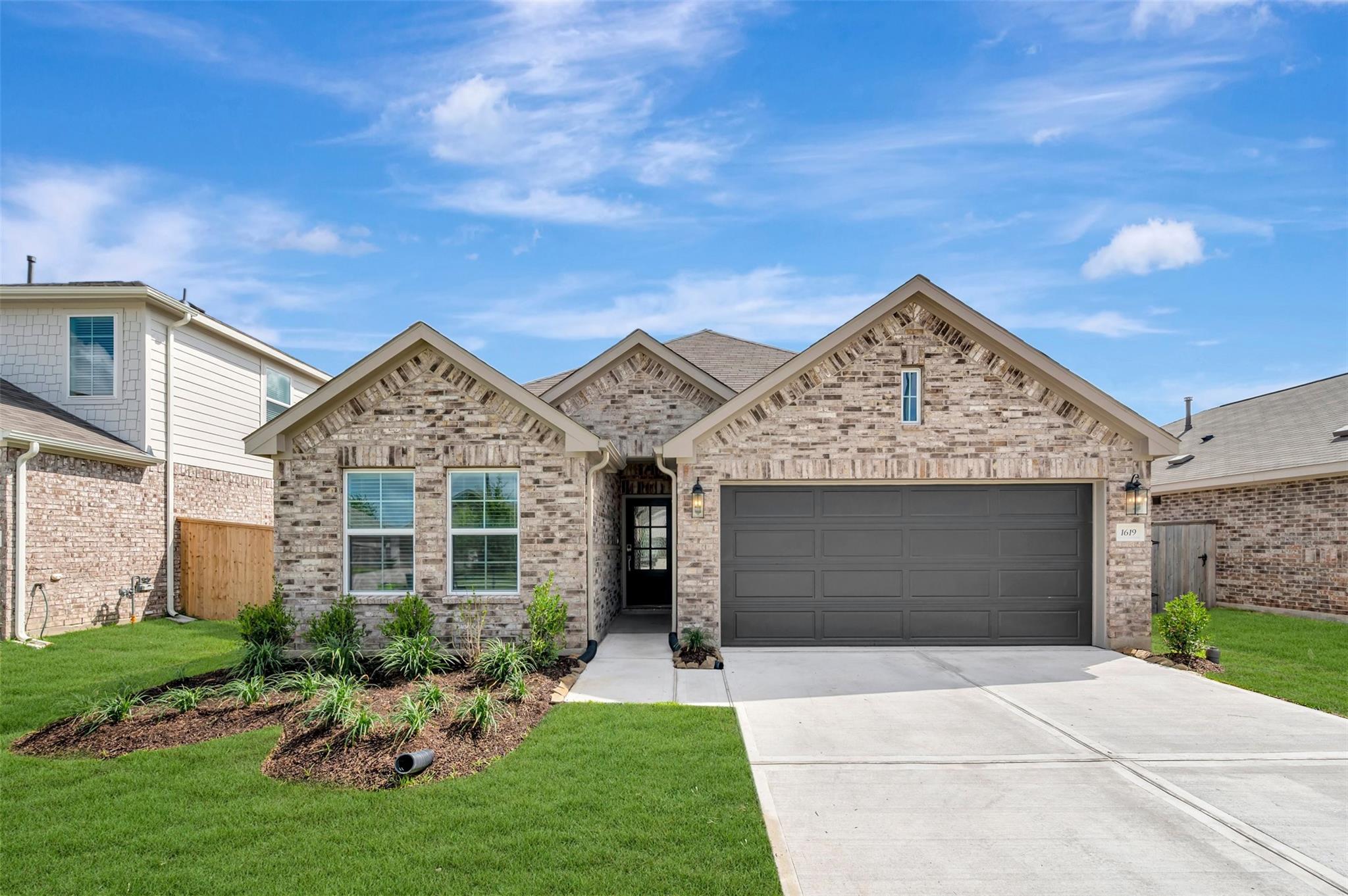 1619 Birch Wood Dr, Rosenberg, TX 77471