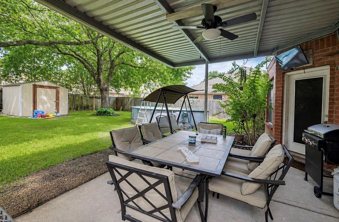 19119 Poplar Trail Ln, Tomball, TX 77375 photo