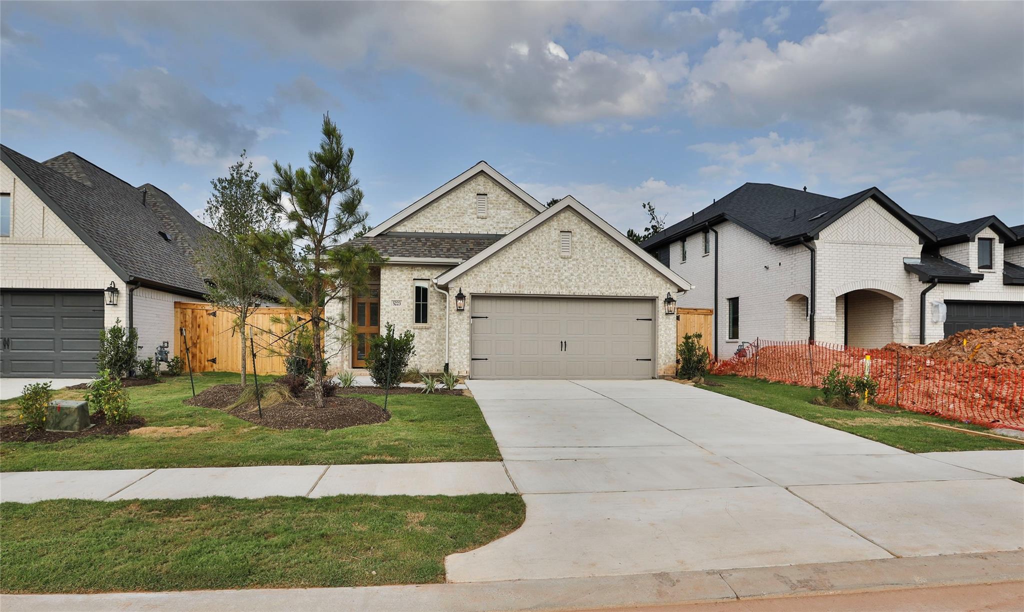 5223 Yellowstar Ln, Montgomery, TX 77316