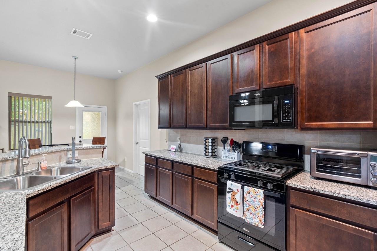 22575 Range Haven Ln, Porter, TX 77365 photo