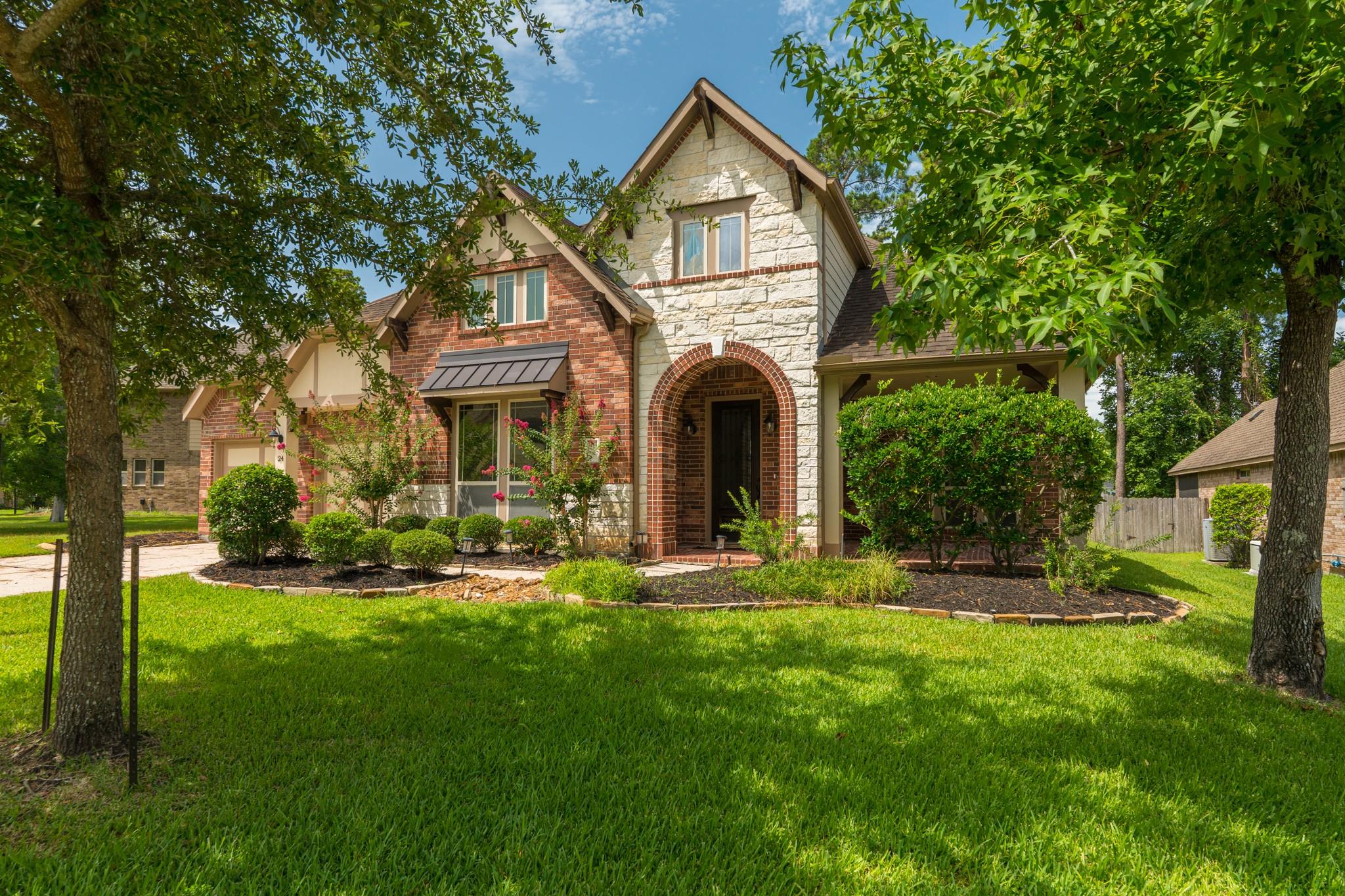 24 Camden Oaks Ln, Montgomery, TX 77356