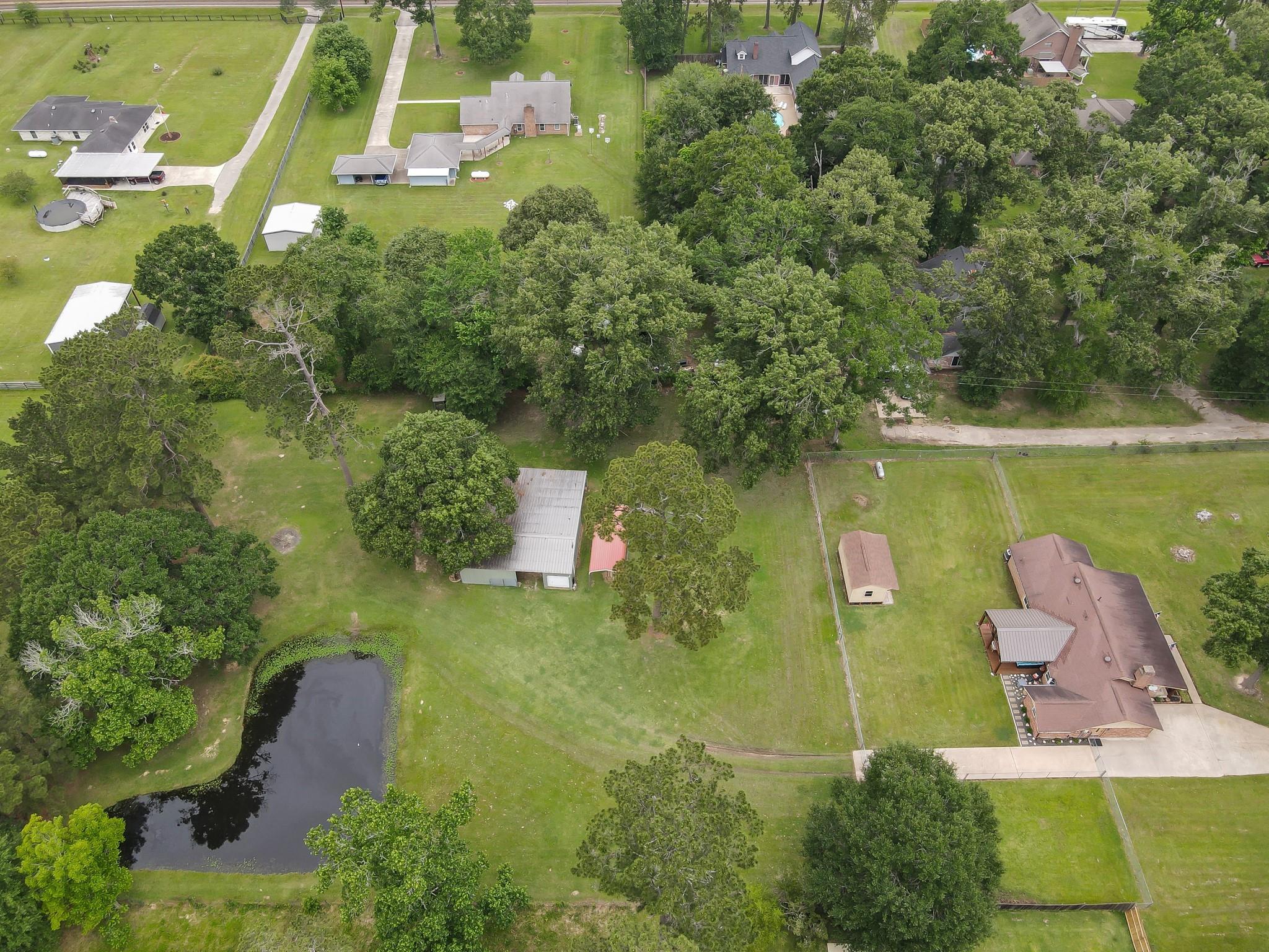 811 County Road 2267, Cleveland, TX 77327 photo