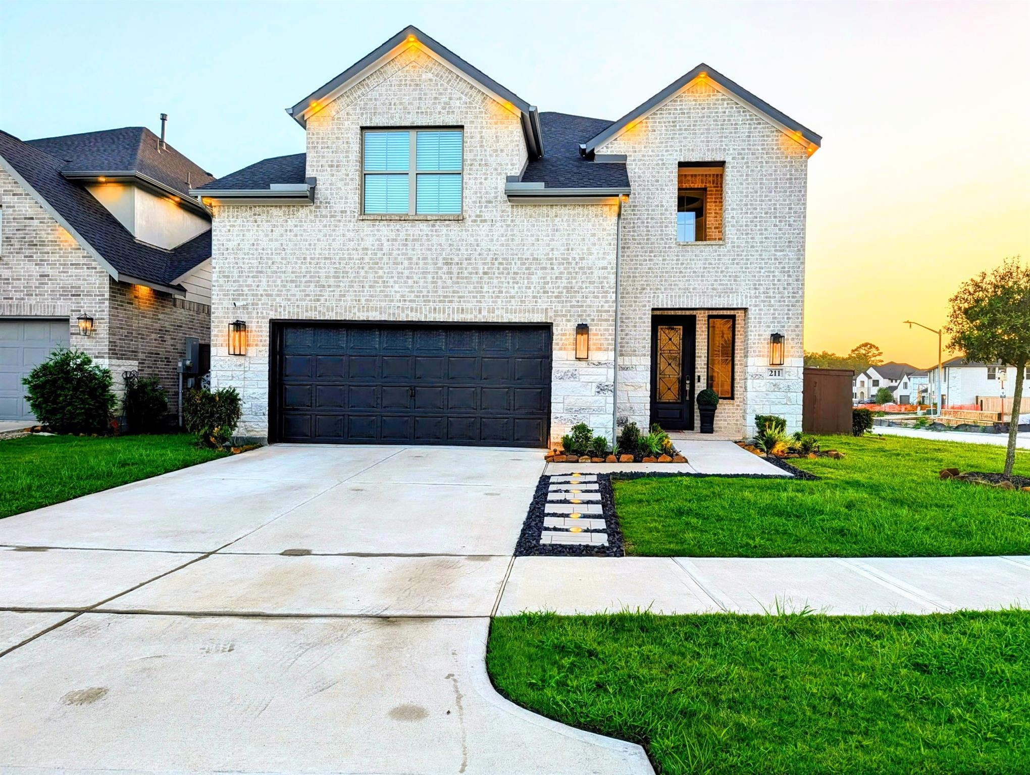 211 Vista Knoll Ct, New Caney, TX 77357 photo