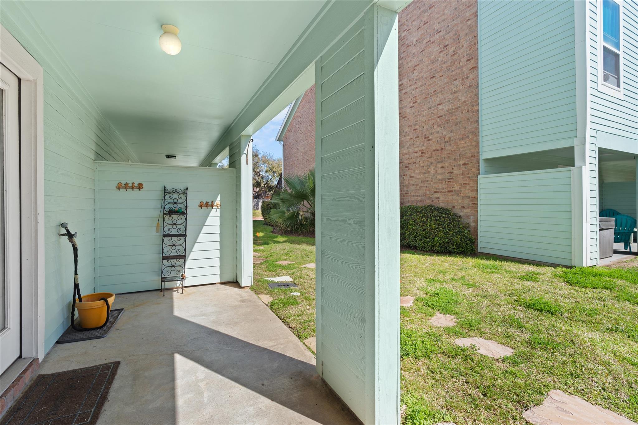3100 75 St #13, Galveston, TX 77551 photo