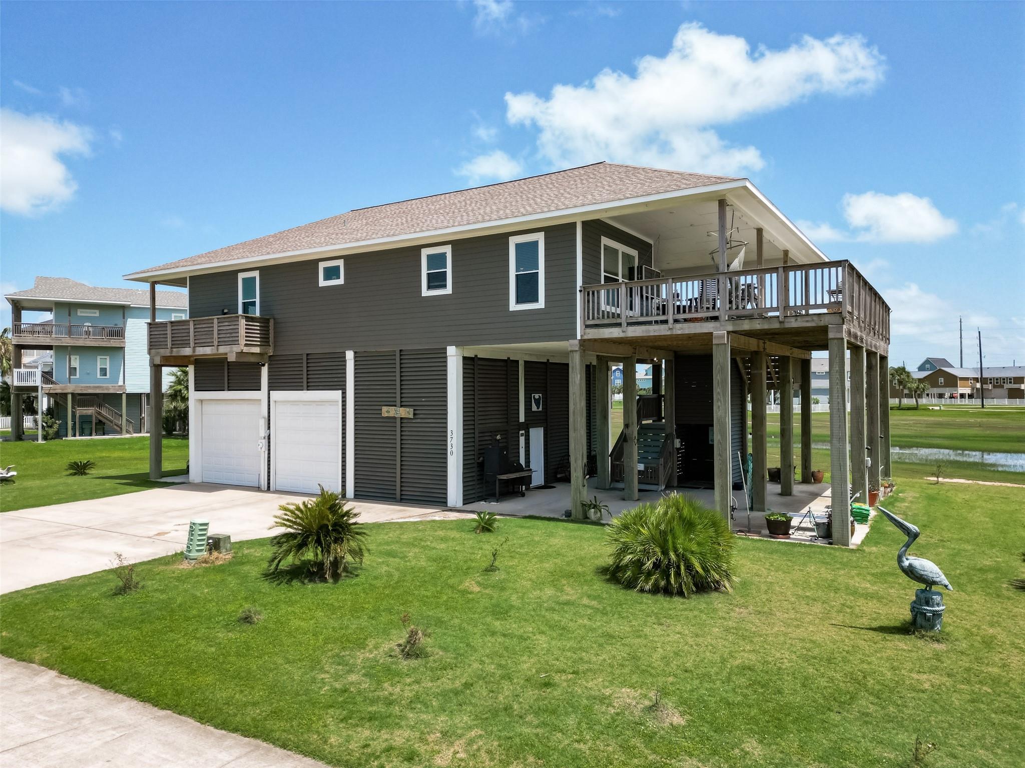 3730 Mendocino Dr, Galveston, TX 77554