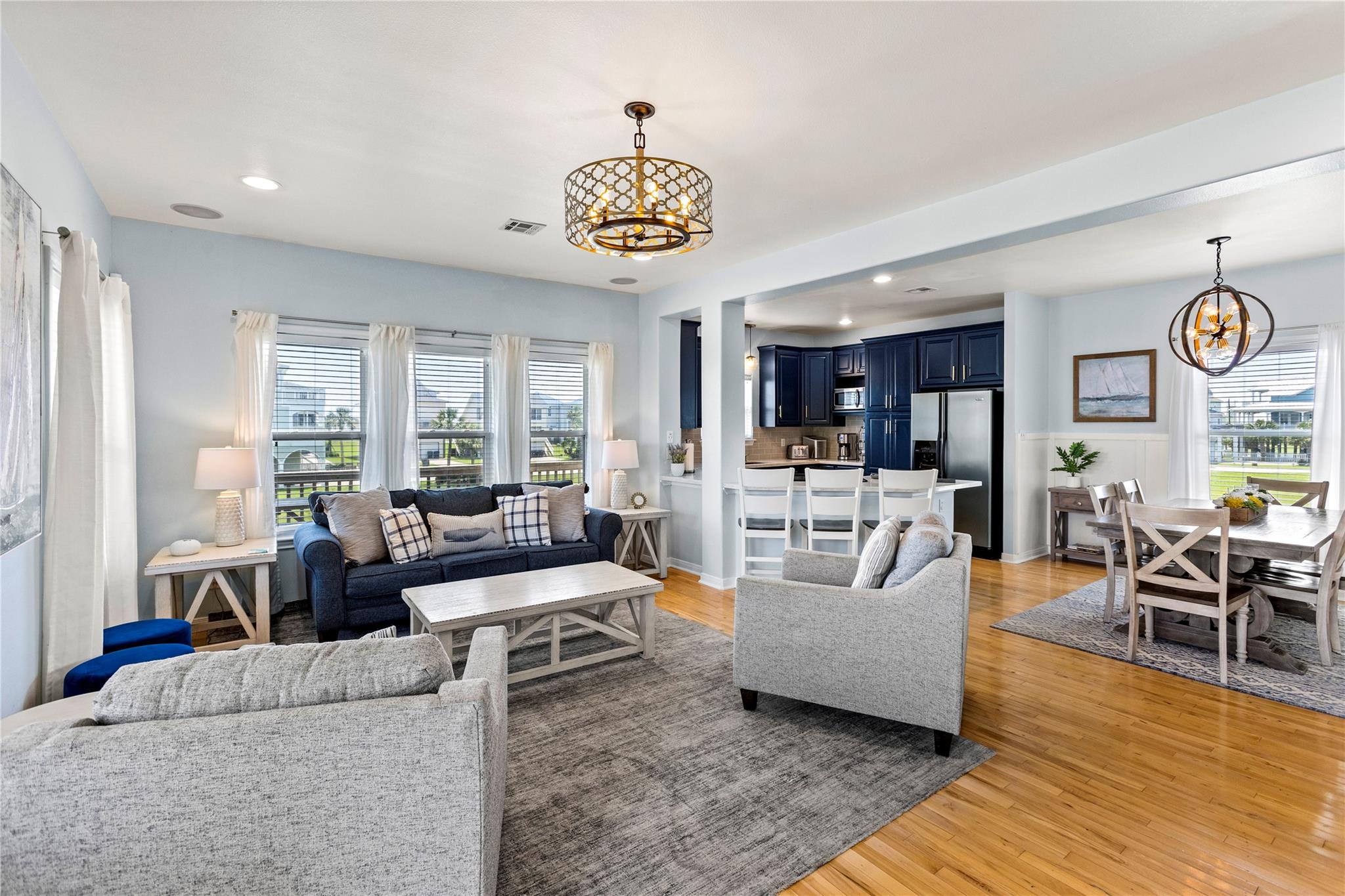 4114 Courageous Ln, Galveston, TX 77554 photo