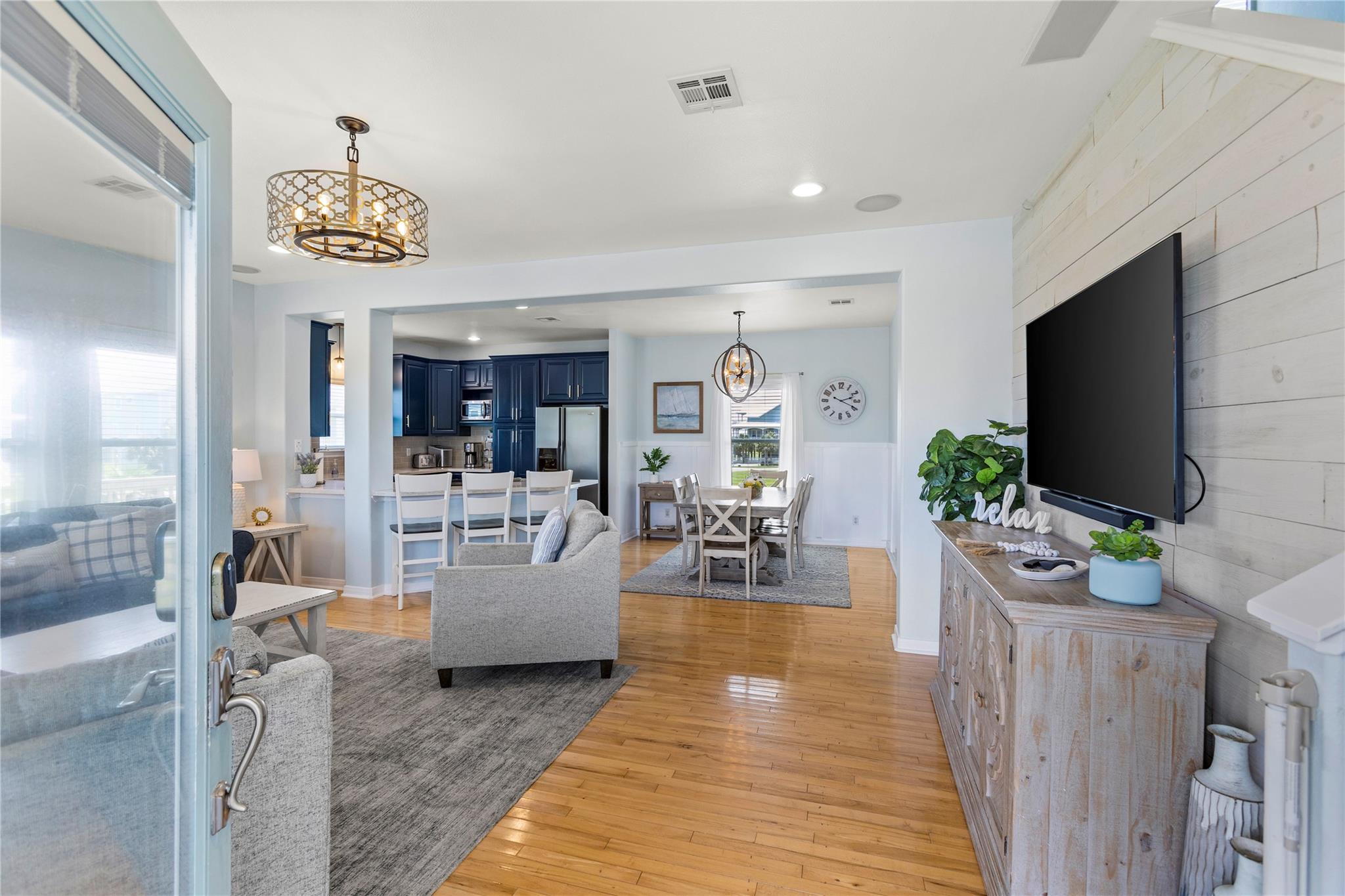 4114 Courageous Ln, Galveston, TX 77554 photo