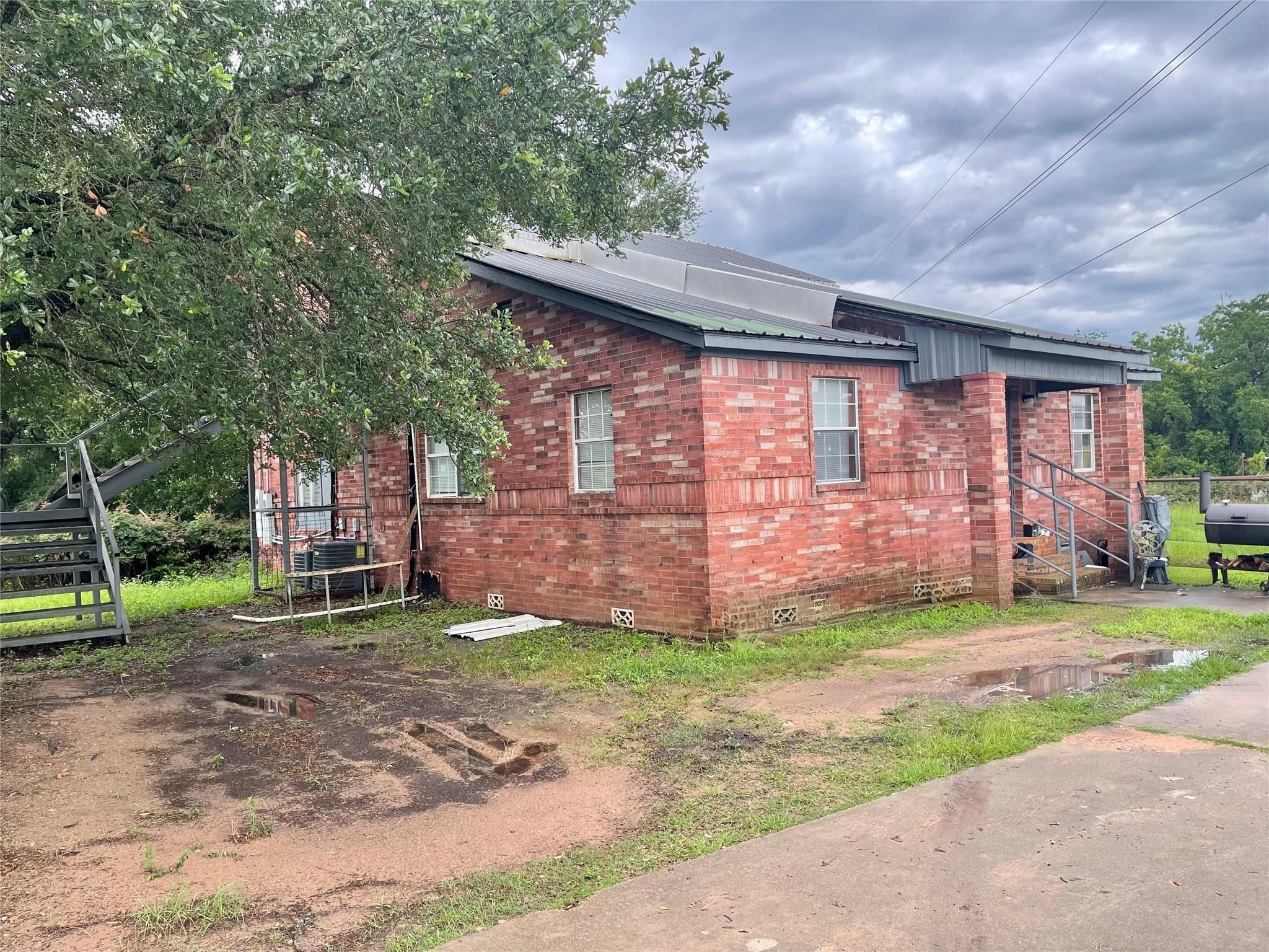 20661 Cochran Rd, Prairie View, TX 77445