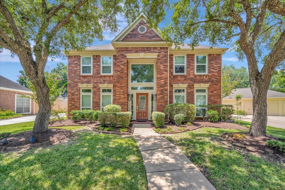 16827 Whitewater Falls Ct, Pasadena, TX 77059