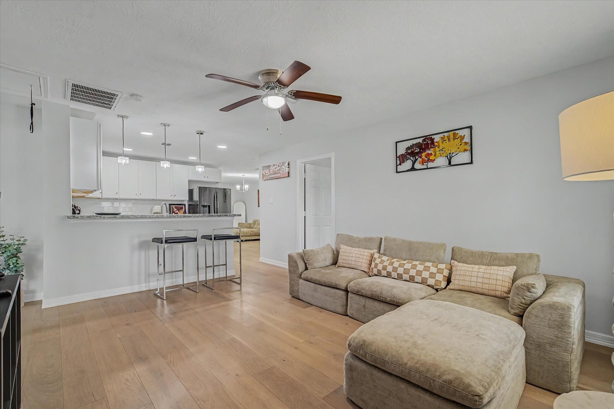6834 New York St, Houston, TX 77021 photo