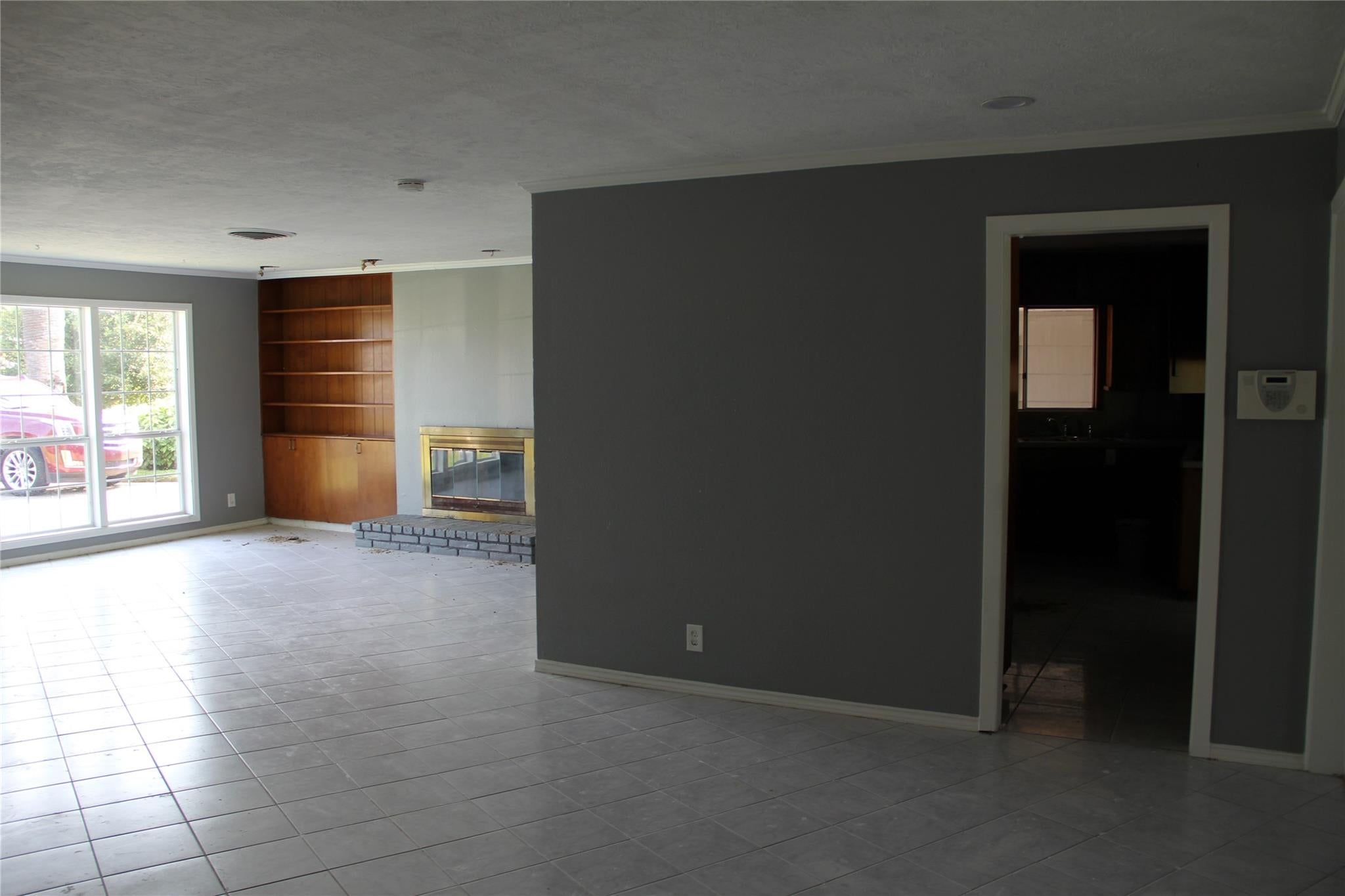 126 San Marino Dr, Galveston, TX 77550 photo