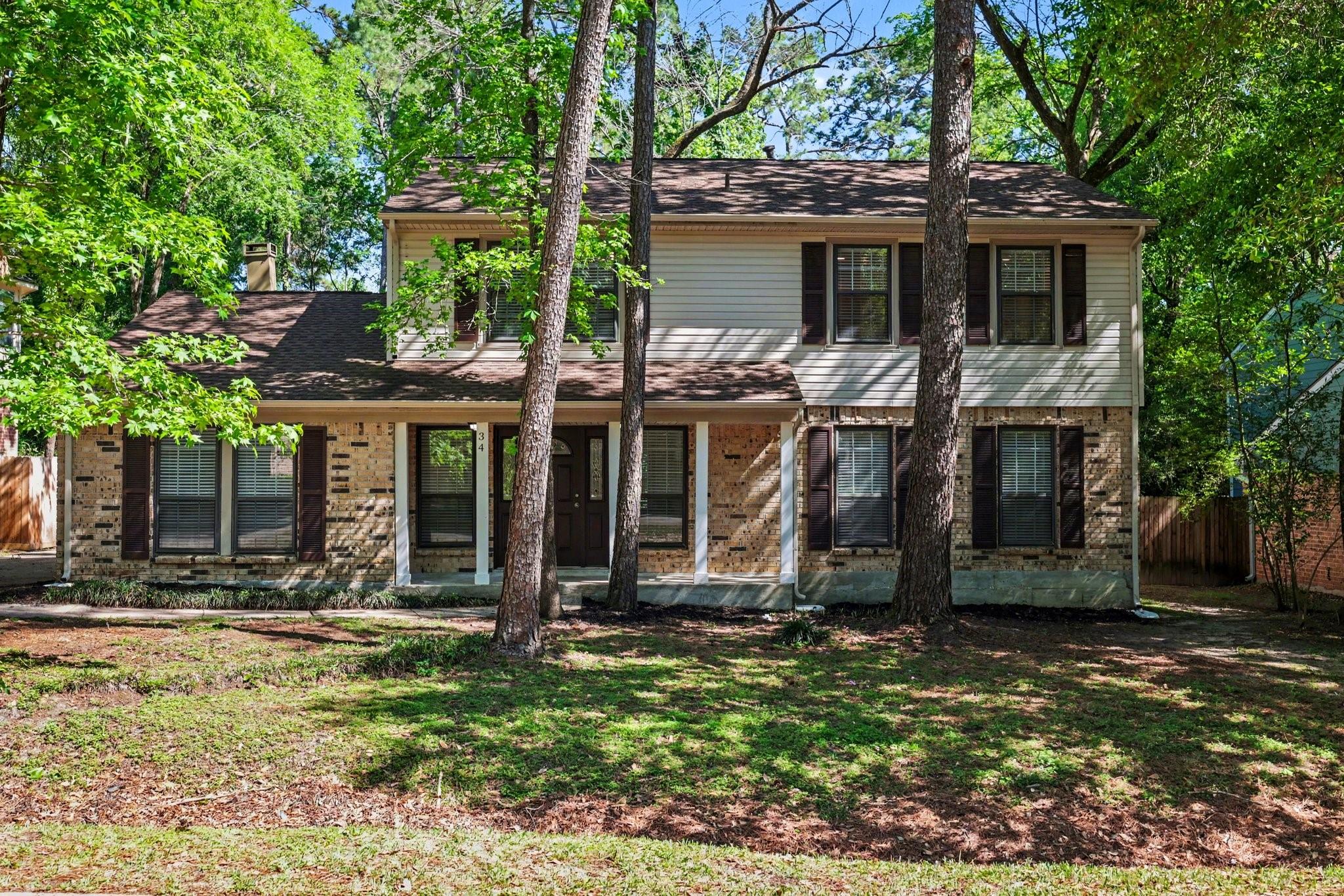 34 Wandering Oak Dr, The Woodlands, TX 77381