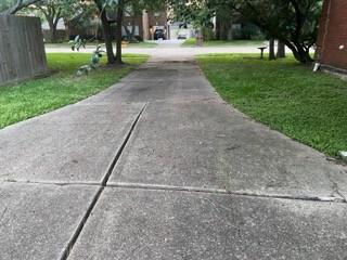 115 Eagle Lake Dr, Friendswood, TX 77546 photo