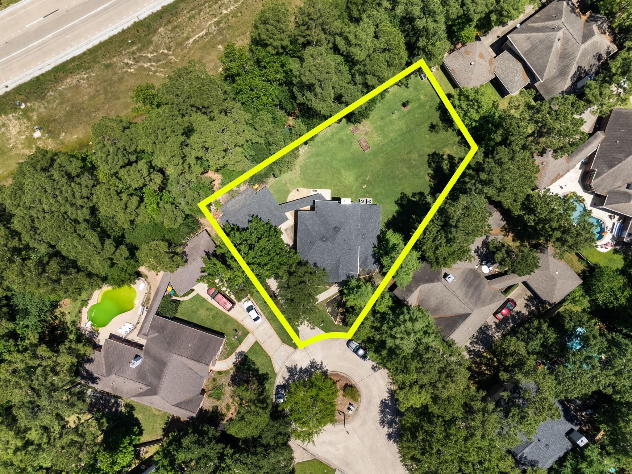 98 W Night Heron Pl, The Woodlands, TX 77382 photo
