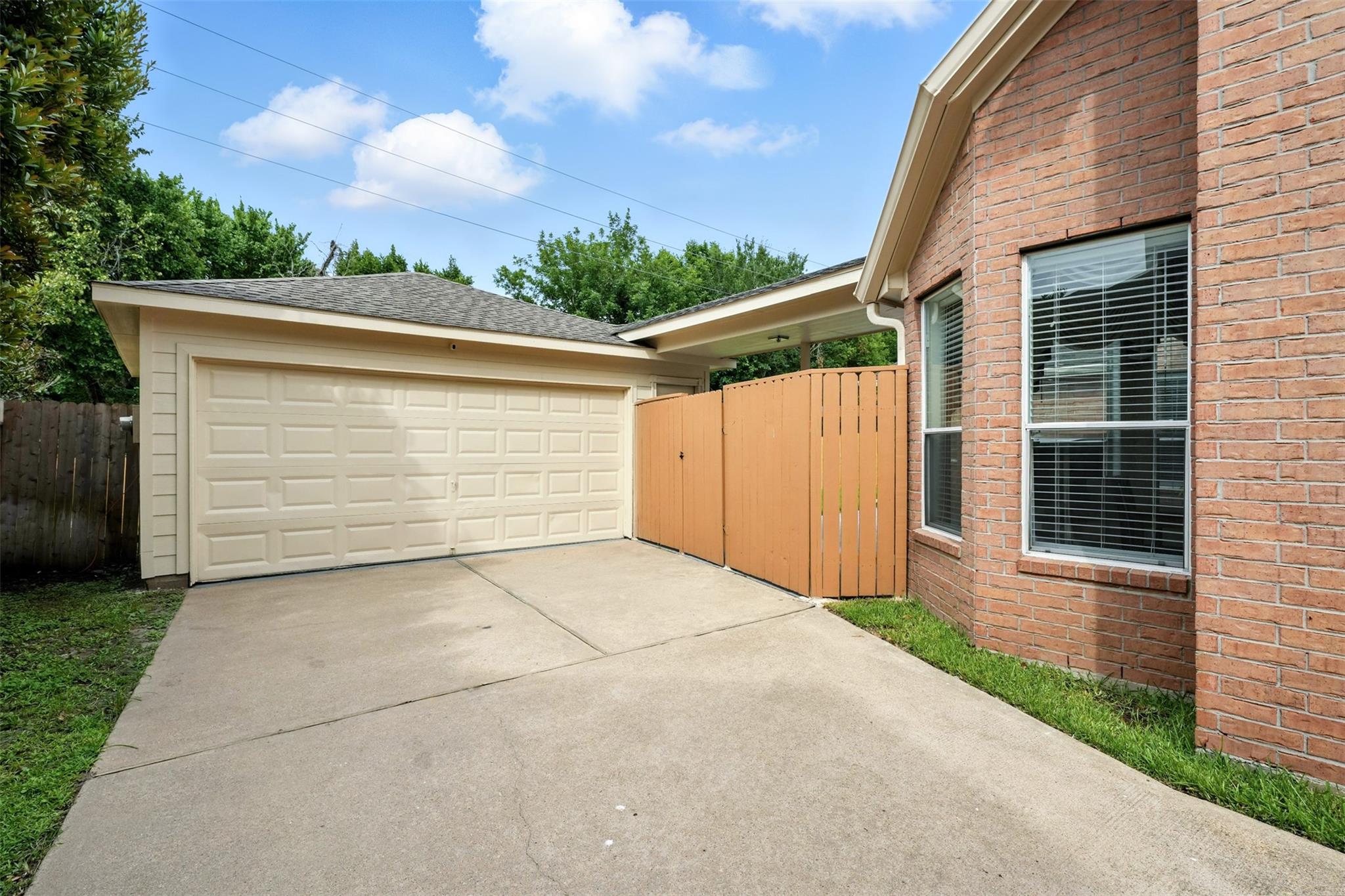 21306 Willowford Park Dr, Katy, TX 77450 photo
