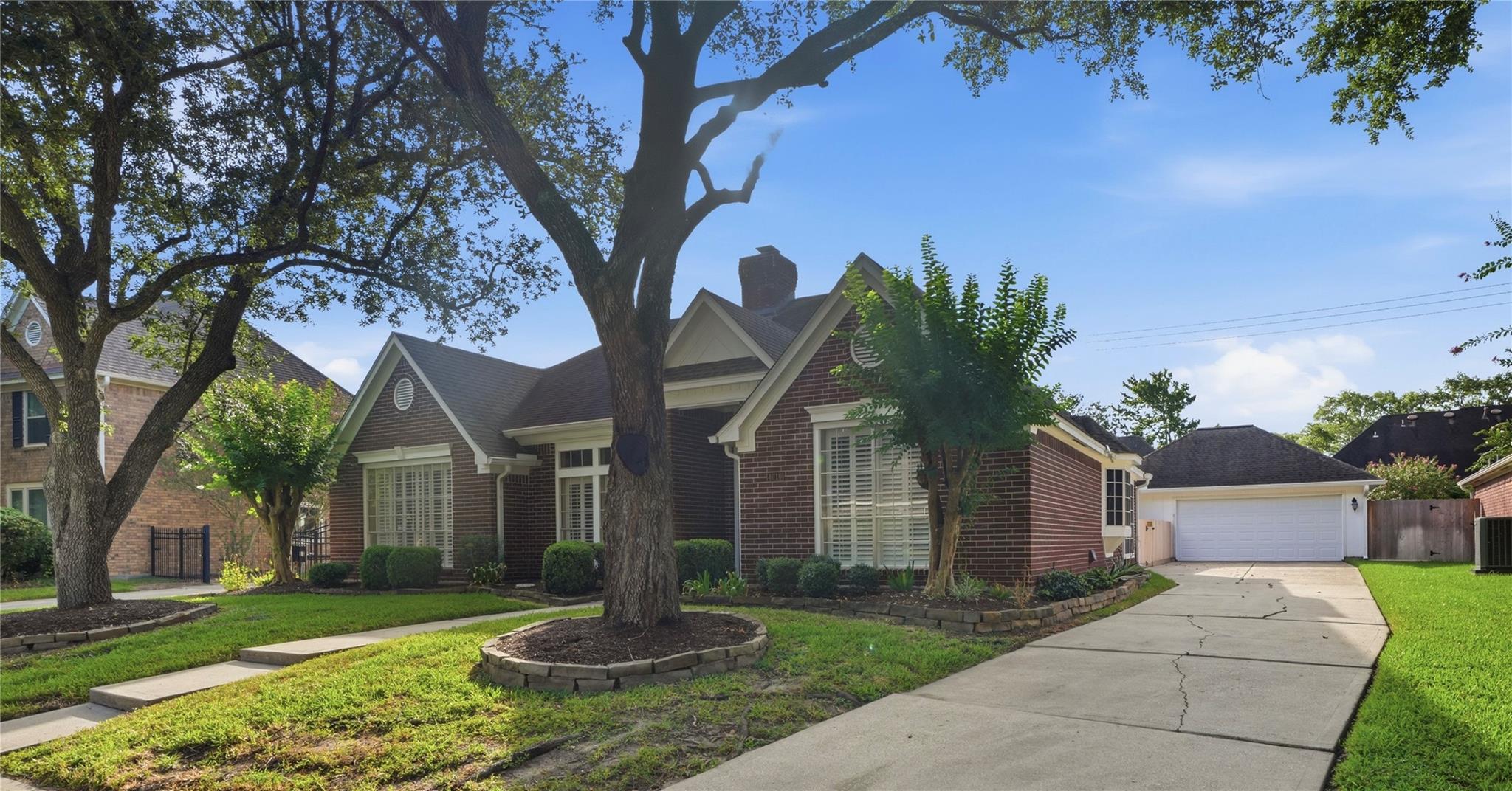 4010 Raven River Dr, Pasadena, TX 77059 photo