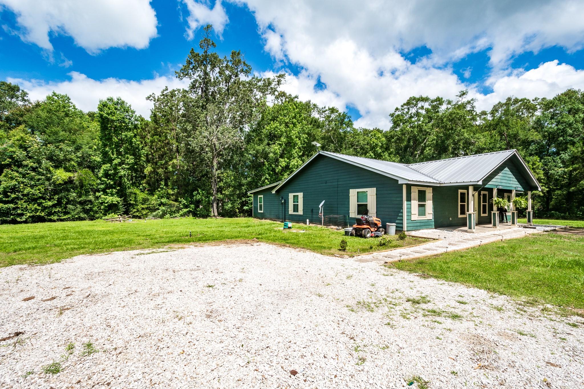 55 County Road 2287, Cleveland, TX 77327 photo