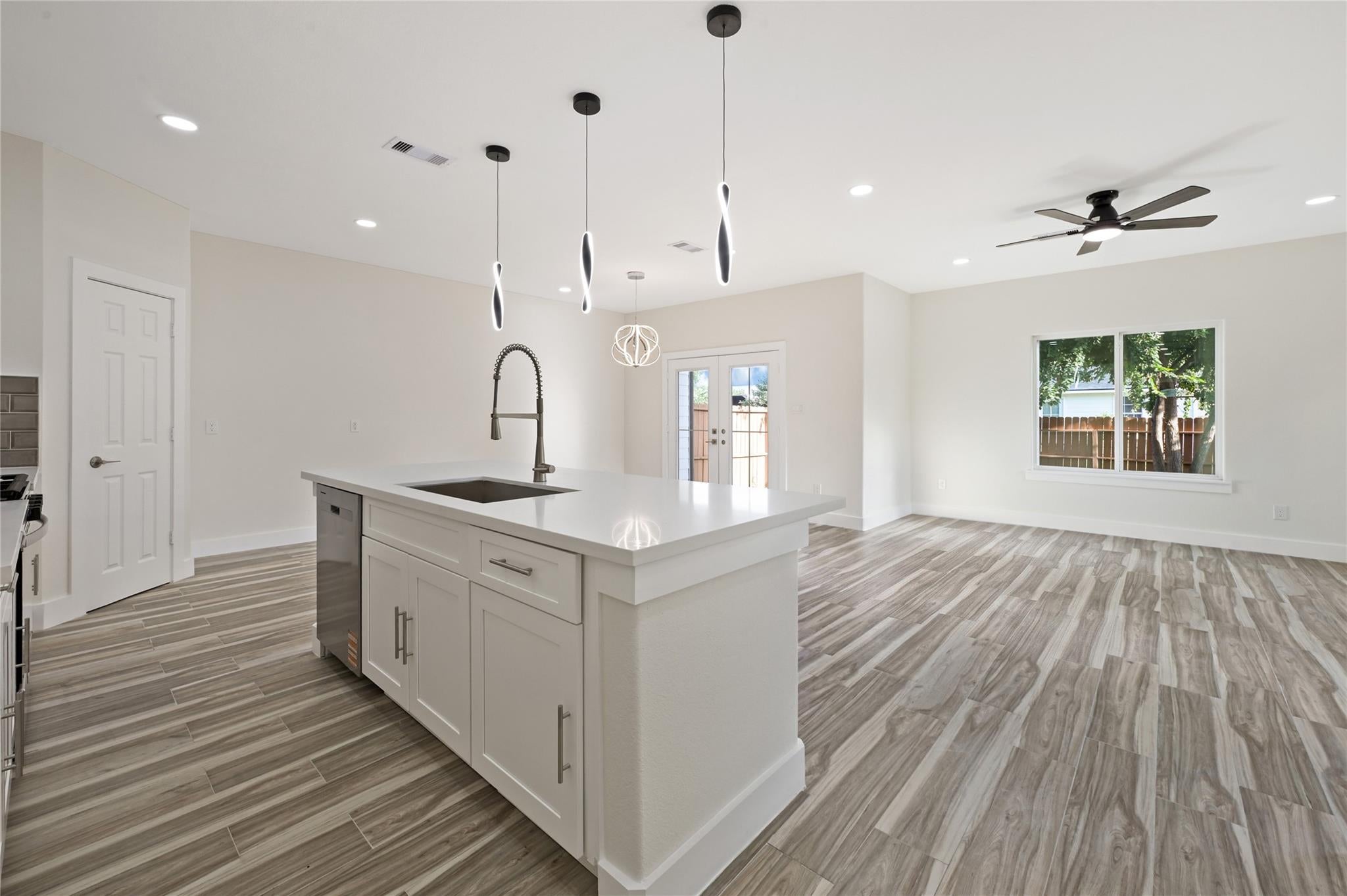 9807 Bamboo Rd #B, Houston, TX 77041 photo