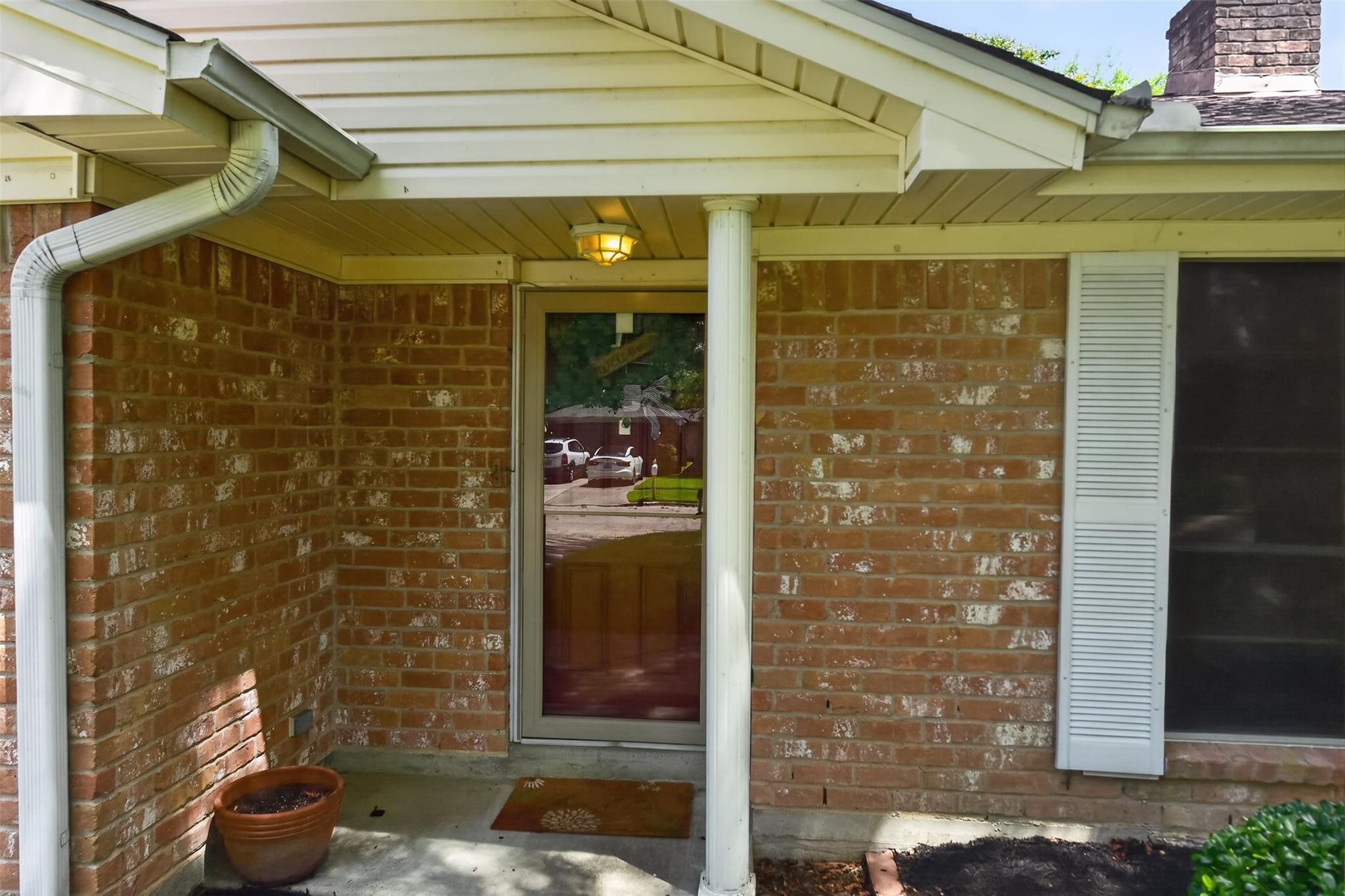 16019 Mill Point Dr, Houston, TX 77059 photo