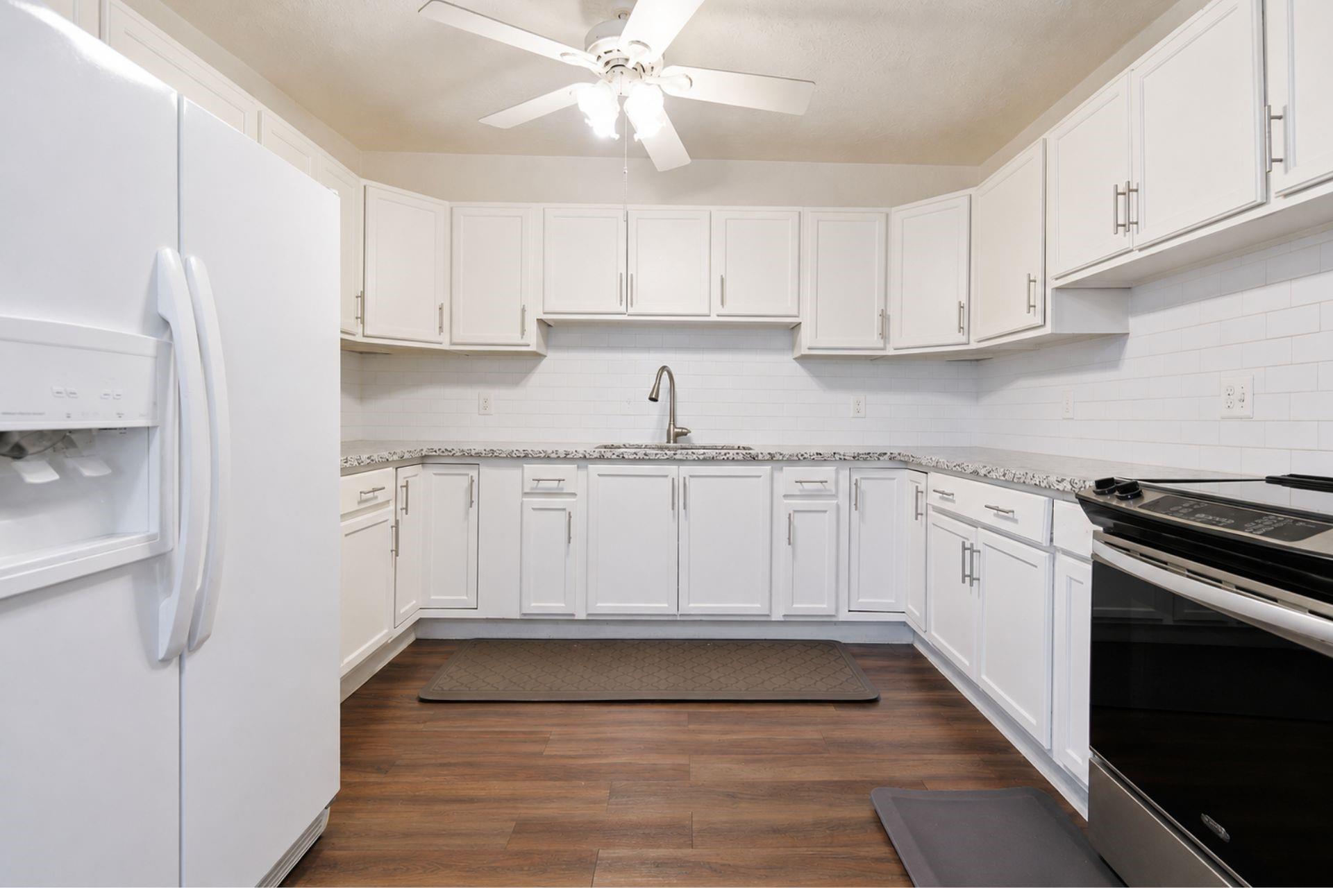 69 County Road 3402, Cleveland, TX 77327 photo