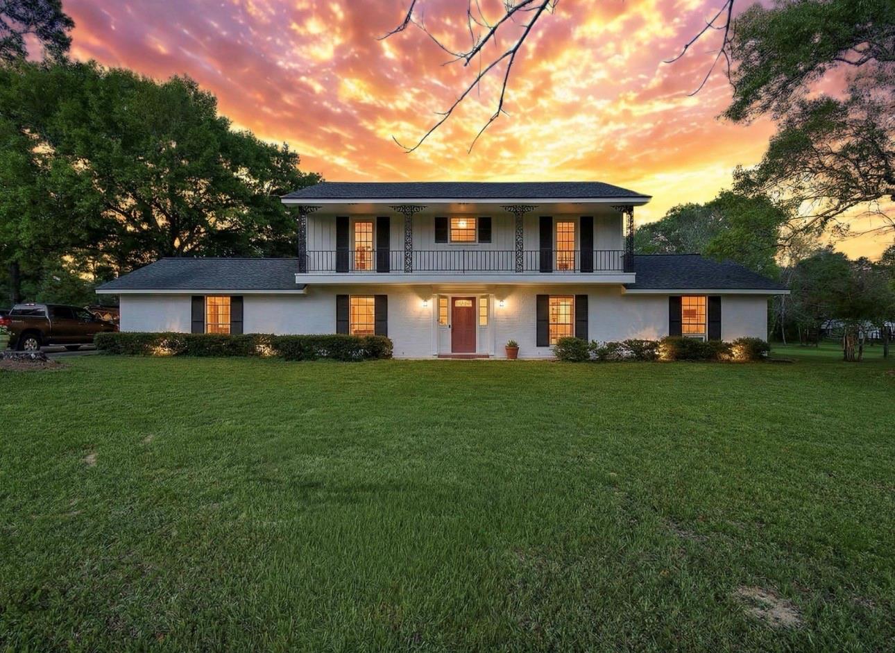 24640 Macedonia Rd, Hockley, TX 77447