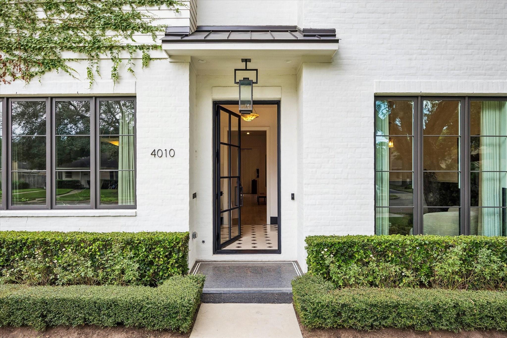 4010 W Alabama St, Houston, TX 77027 photo