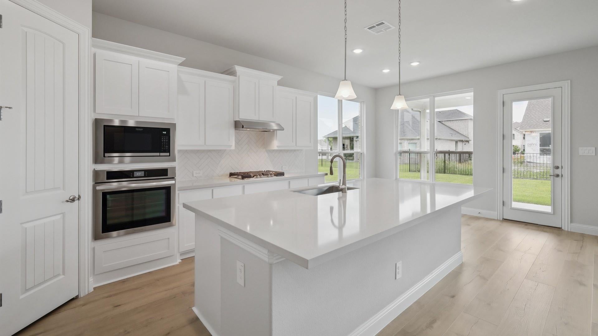 41261 Peacemaker Ln, Magnolia, TX 77354 photo
