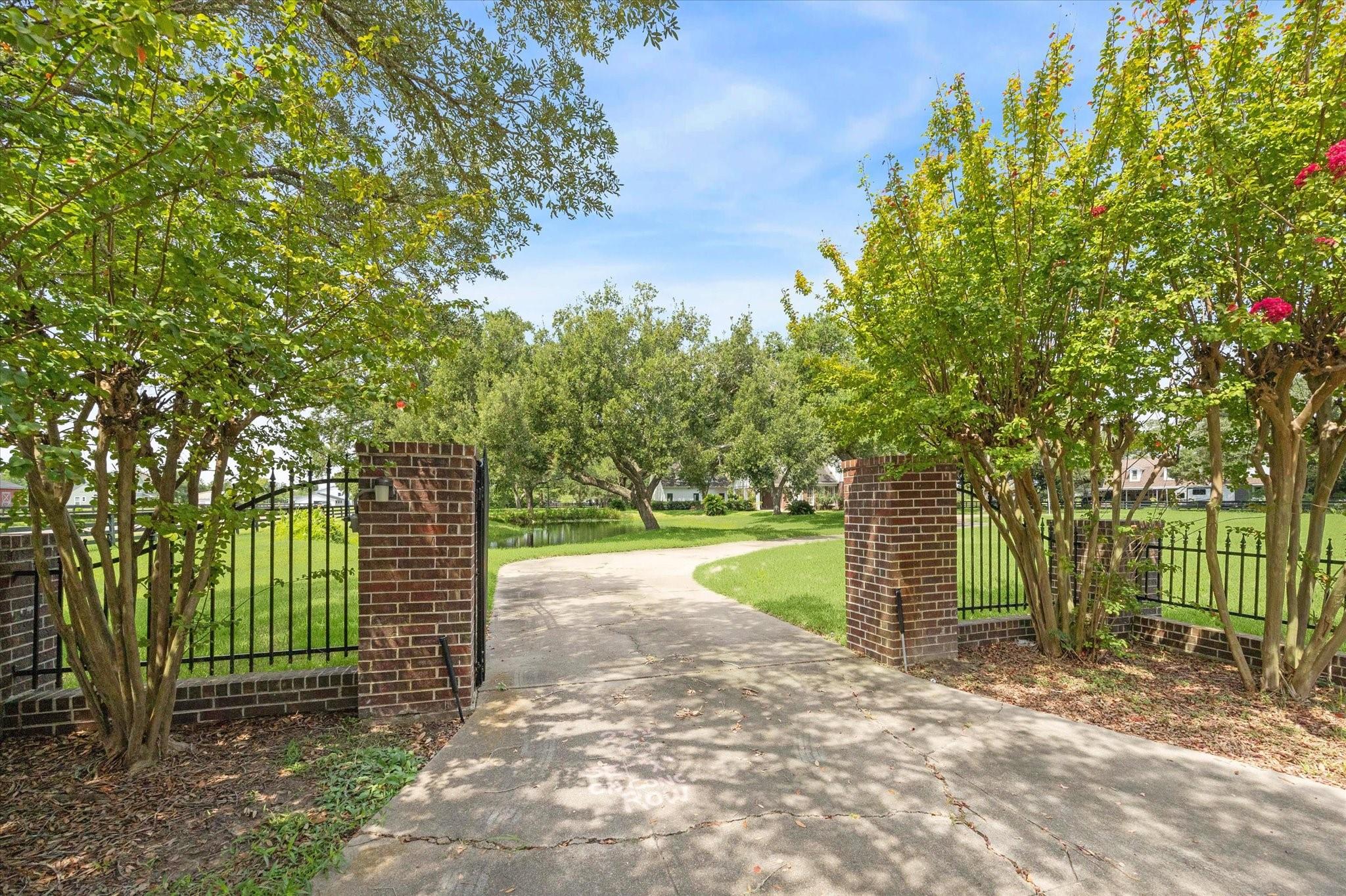 3577 Katy Hockley Rd, Katy, TX 77493 photo