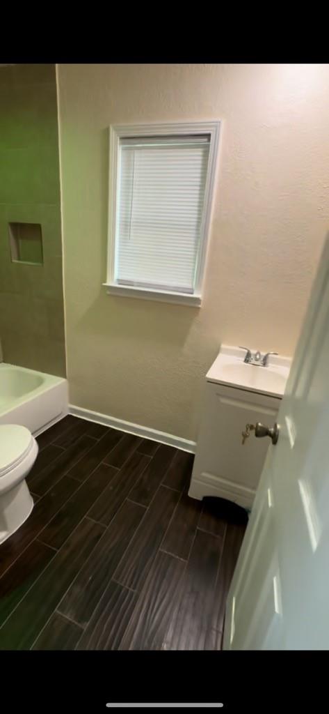 2415 4 Ave, Texas City, TX 77590 photo