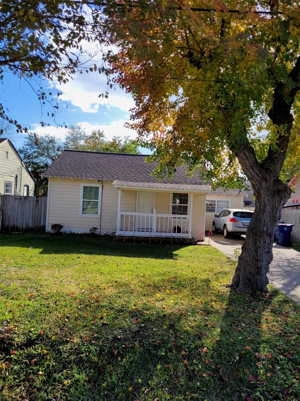 2415 4 Ave, Texas City, TX 77590