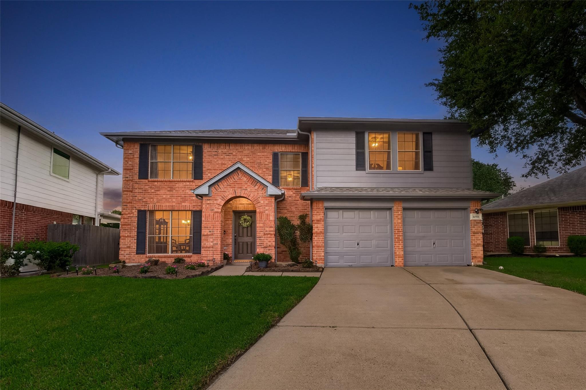 16906 Fairway Glen Ln, Sugar Land, TX 77498