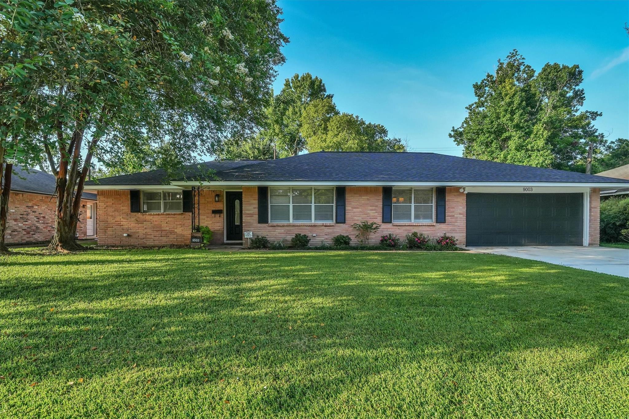 9003 Autauga St, Houston, TX 77080