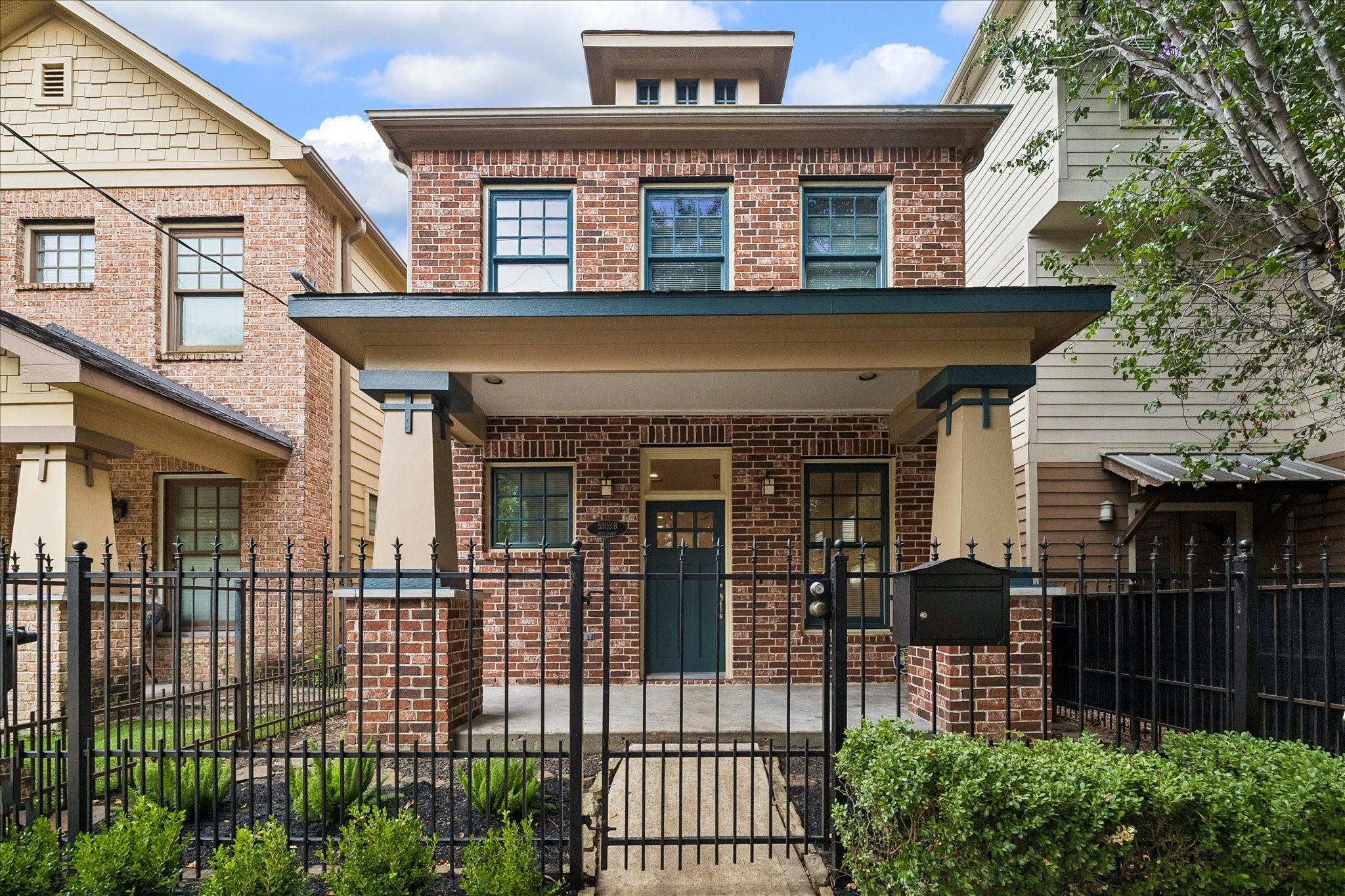 5303 Nett St #B, Houston, TX 77007 photo