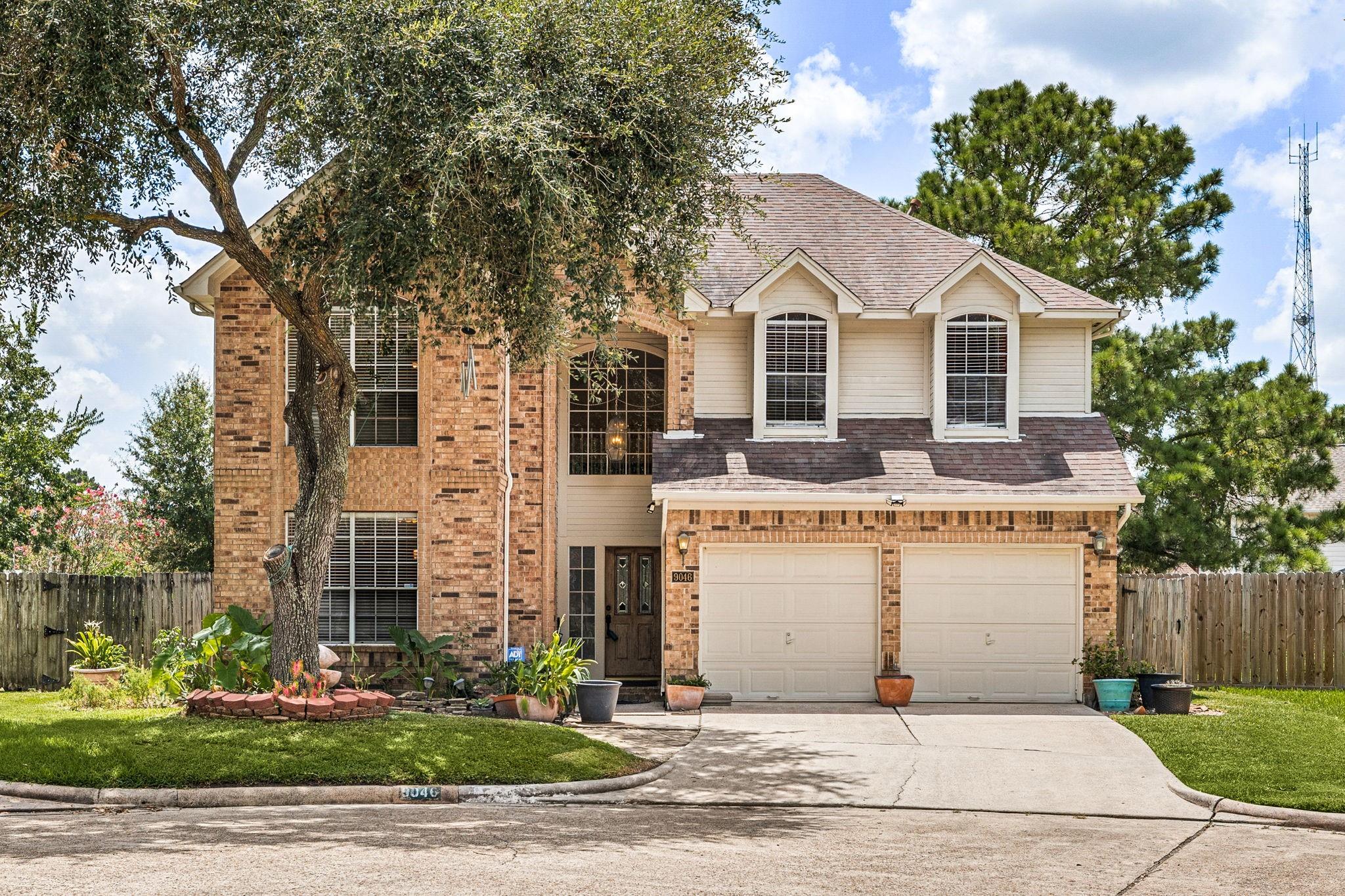 9046 Fairbloom Ln, Houston, TX 77040 photo