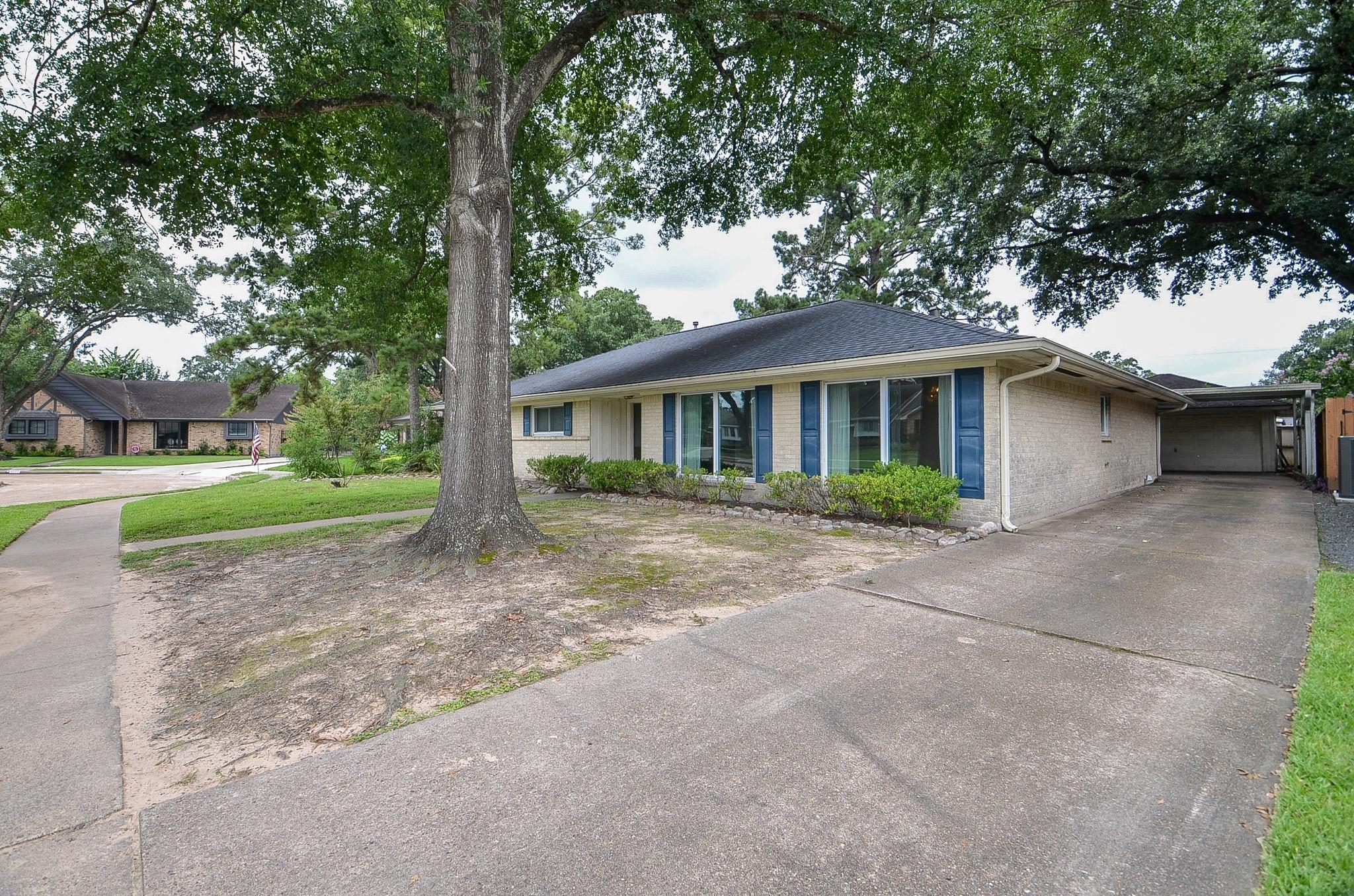 4611 Chantilly Cir, Houston, TX 77018 photo
