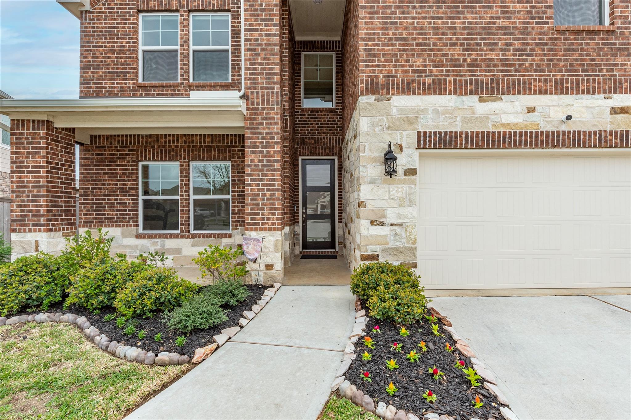 2816 Oakheath Crest Ct, Garland, TX 77089 photo