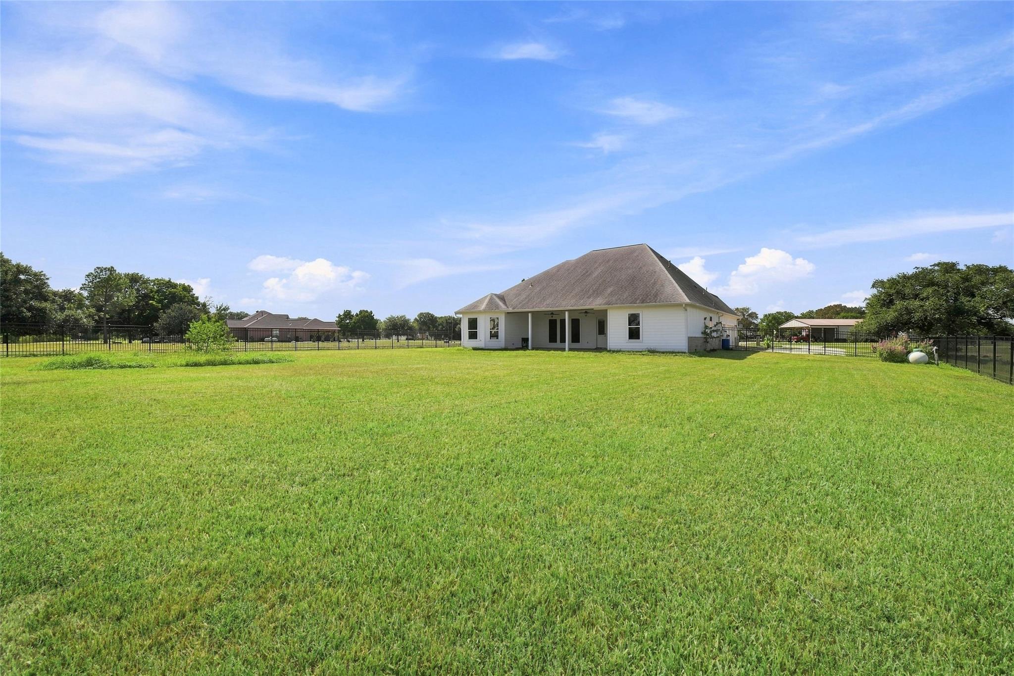 203 Cavalry Trail Dr, Rosharon, TX 77583 photo