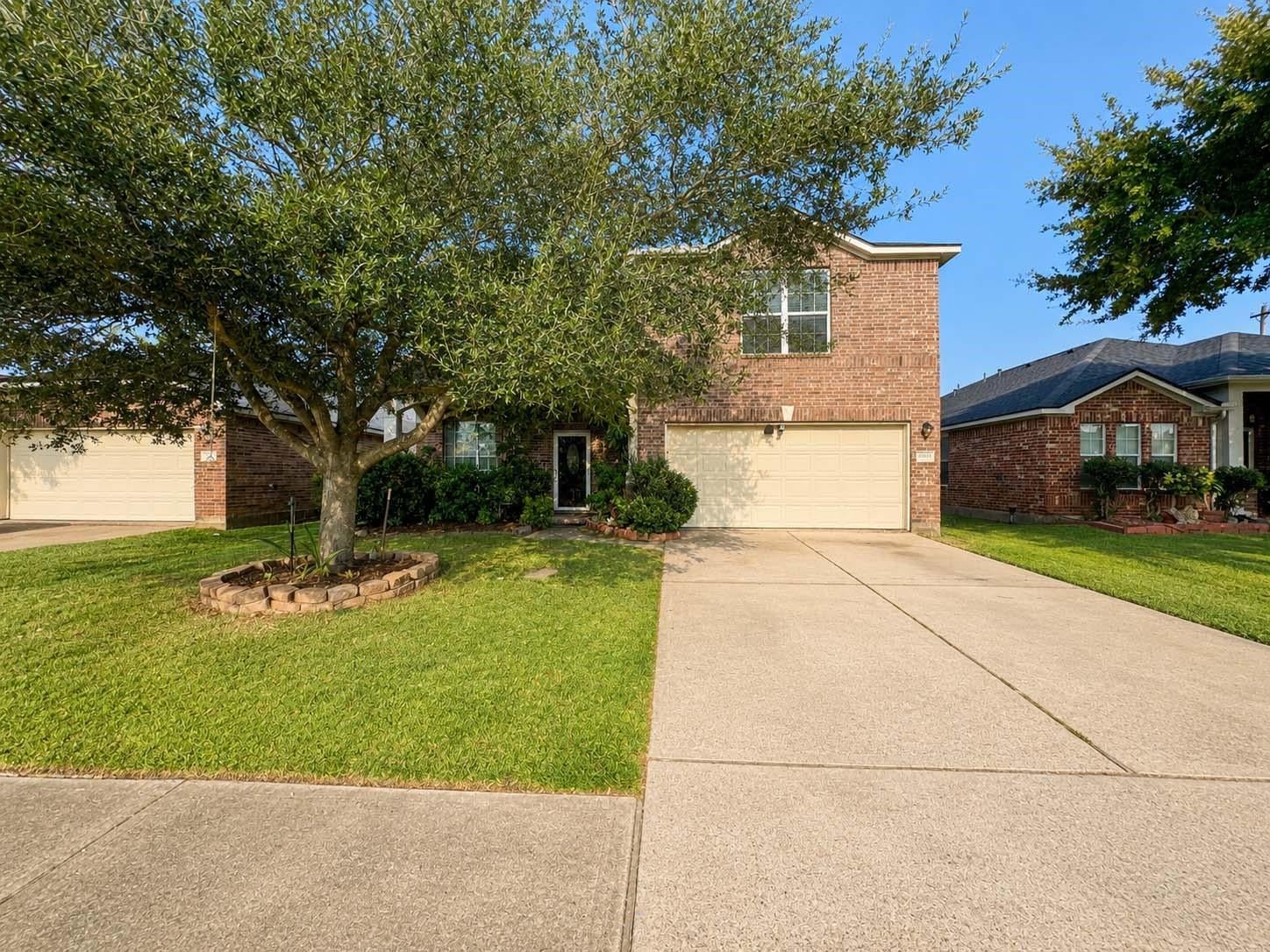 2422 Comal Dr, Deer Park, TX 77536 photo