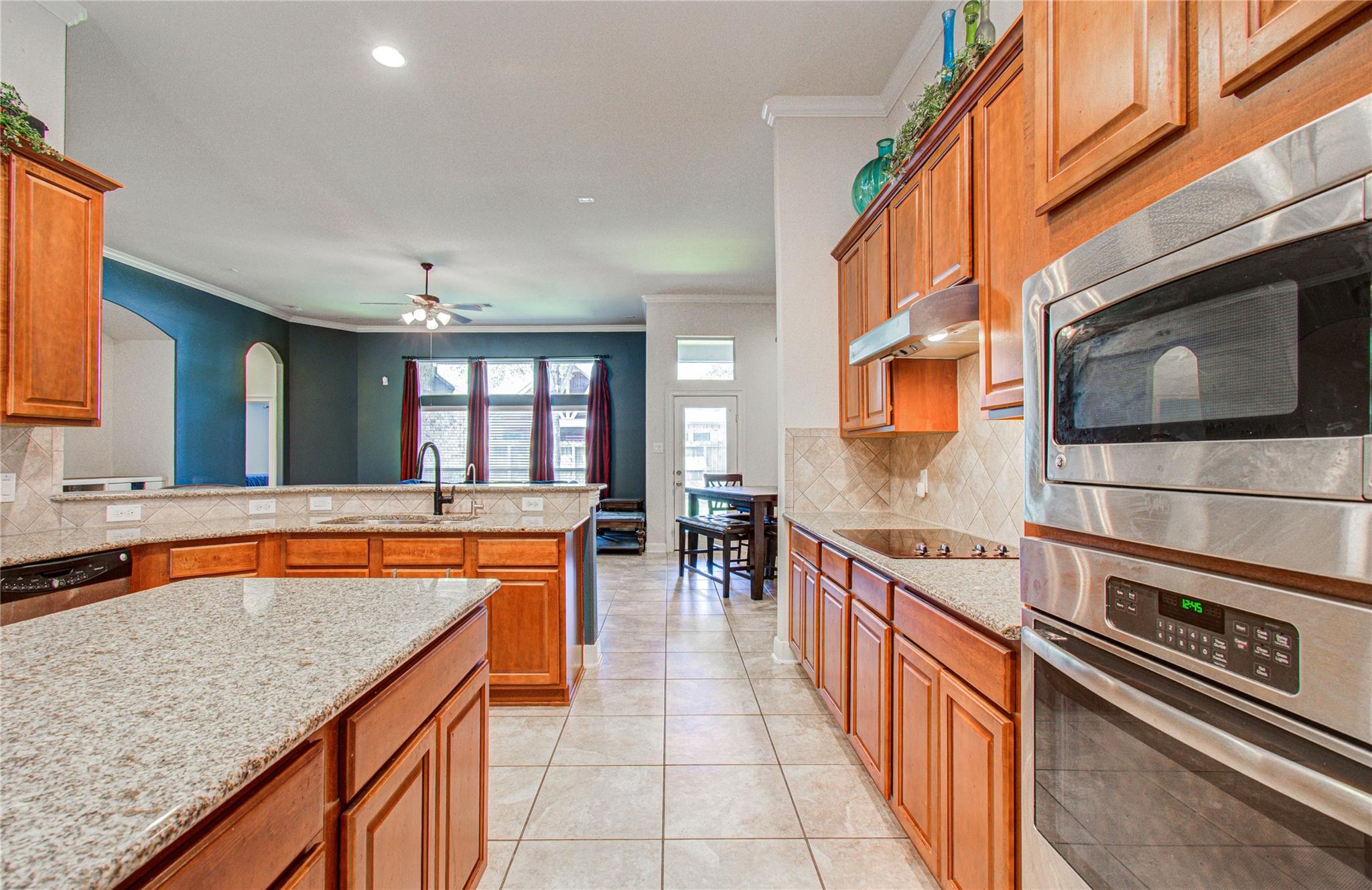 14614 Carolina Hollow Ln, Houston, TX 77044 photo