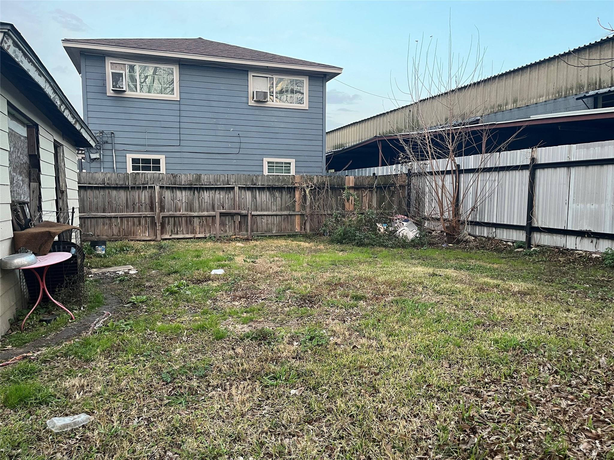 8016 Munn St, Houston, TX 77029 photo