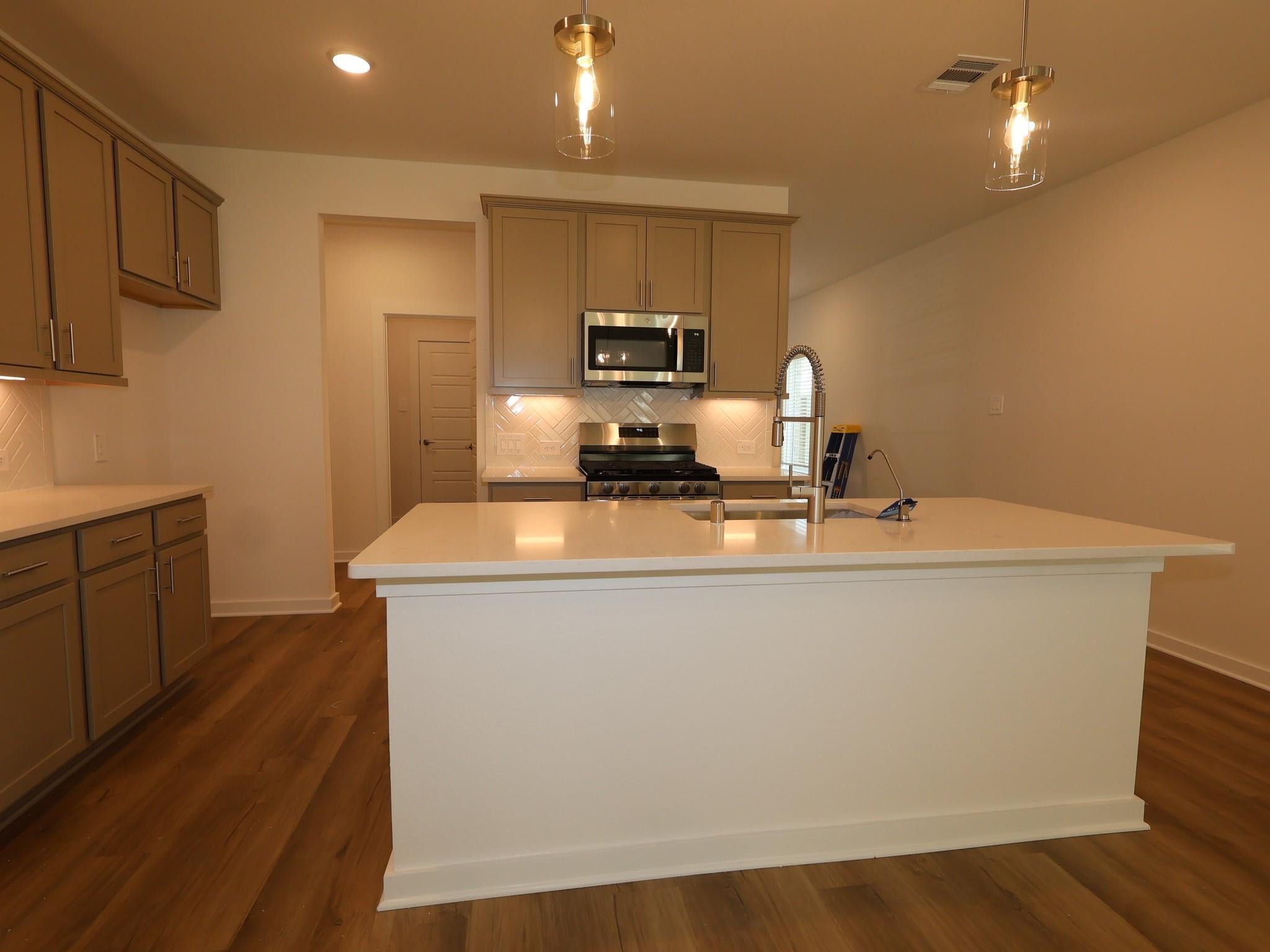 21430 Jacaranda Blossom Way, Tomball, TX 77377 photo